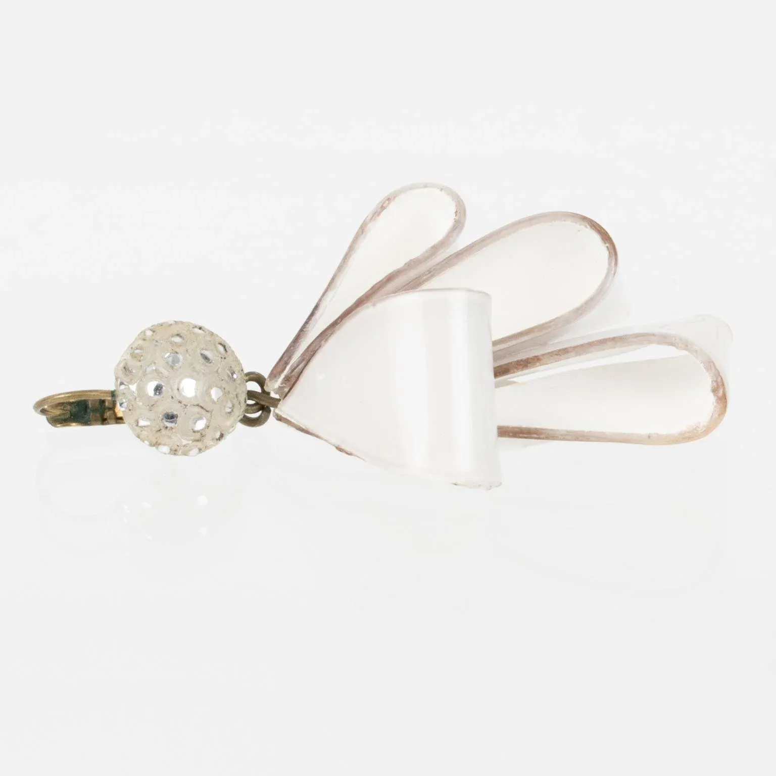 Cilea Paris Dangle Resin Pair of Pierced Earrings Off-White Ribbon