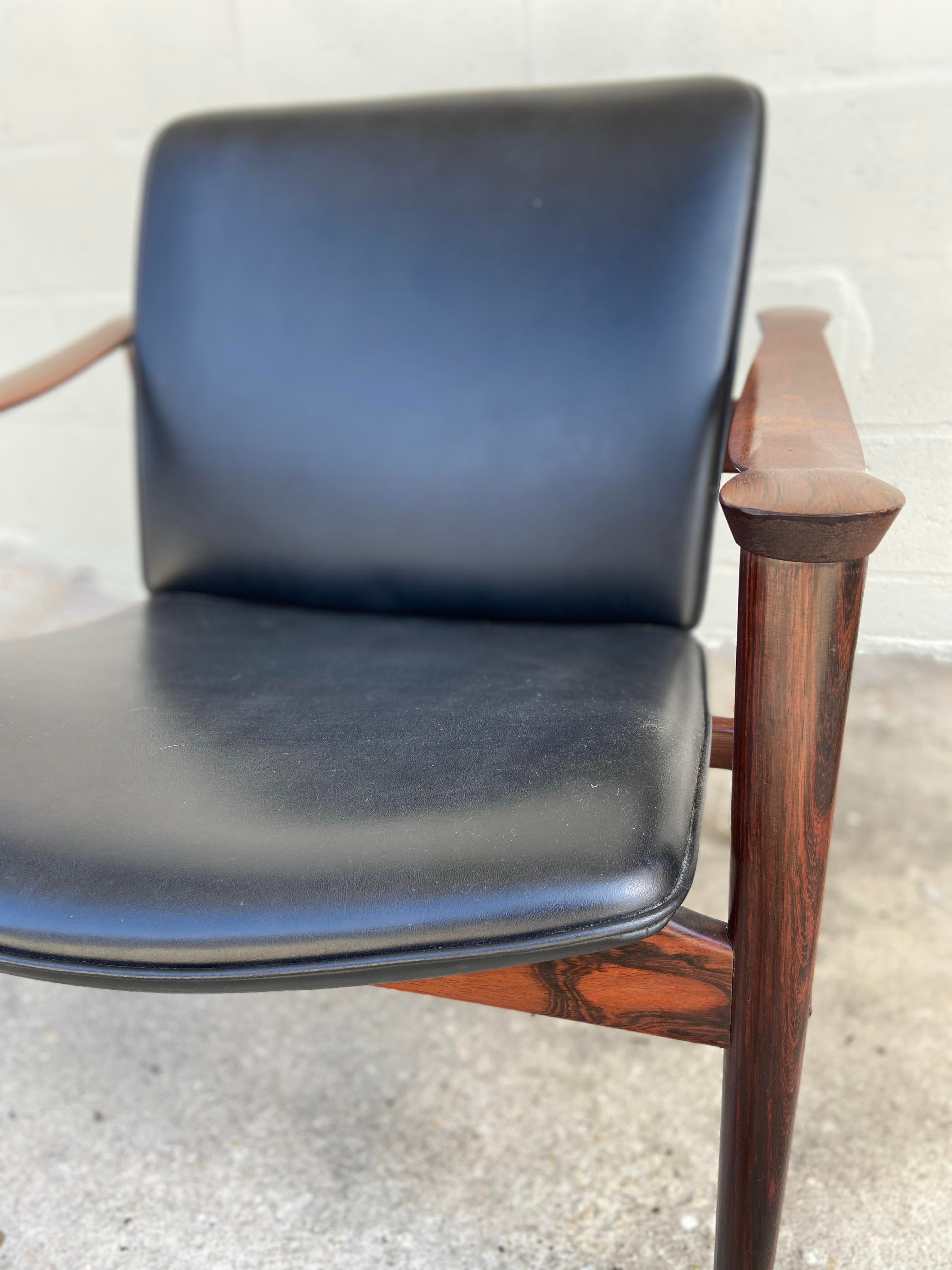 Mid Century Modern Lounge Chair 'Model 711' | Fredrik Kayser for