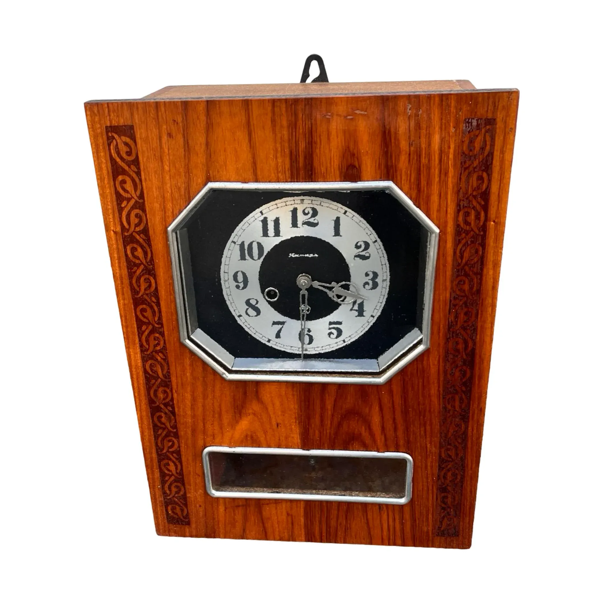 box-wall-clock-with-pendulum-