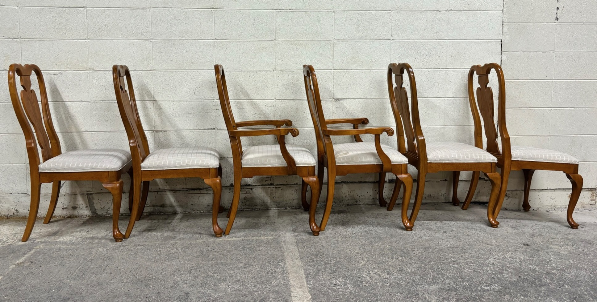 Vintage Universal Furniture Queen Anne Style Dining Chairs