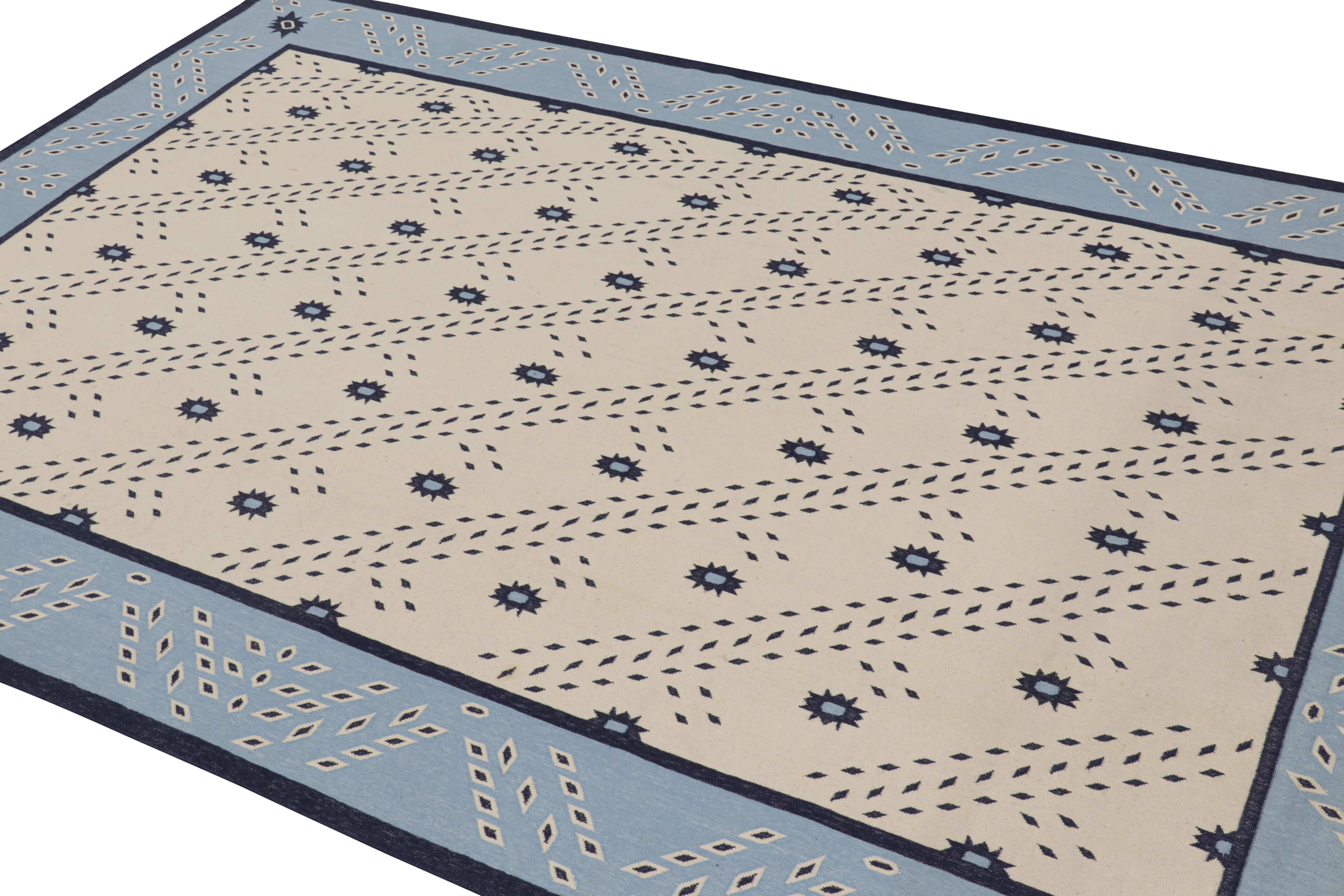 Rug & Kilim's Contemporary Dhurrie Rug in White With Blue