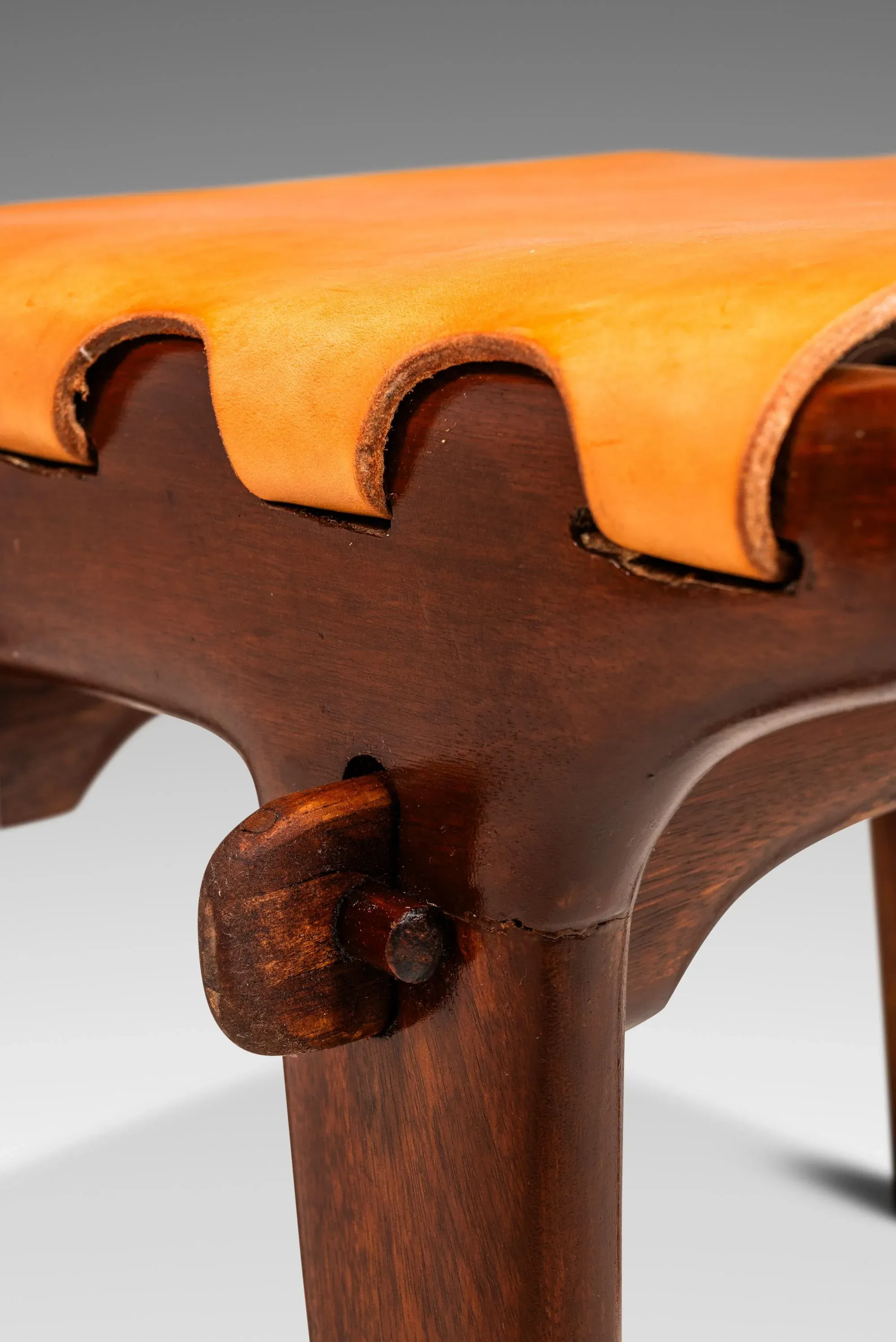 Mid-Century Modern Tooled Leather Sling Ottoman After Angel Pazmino, Ecuador, 1960s