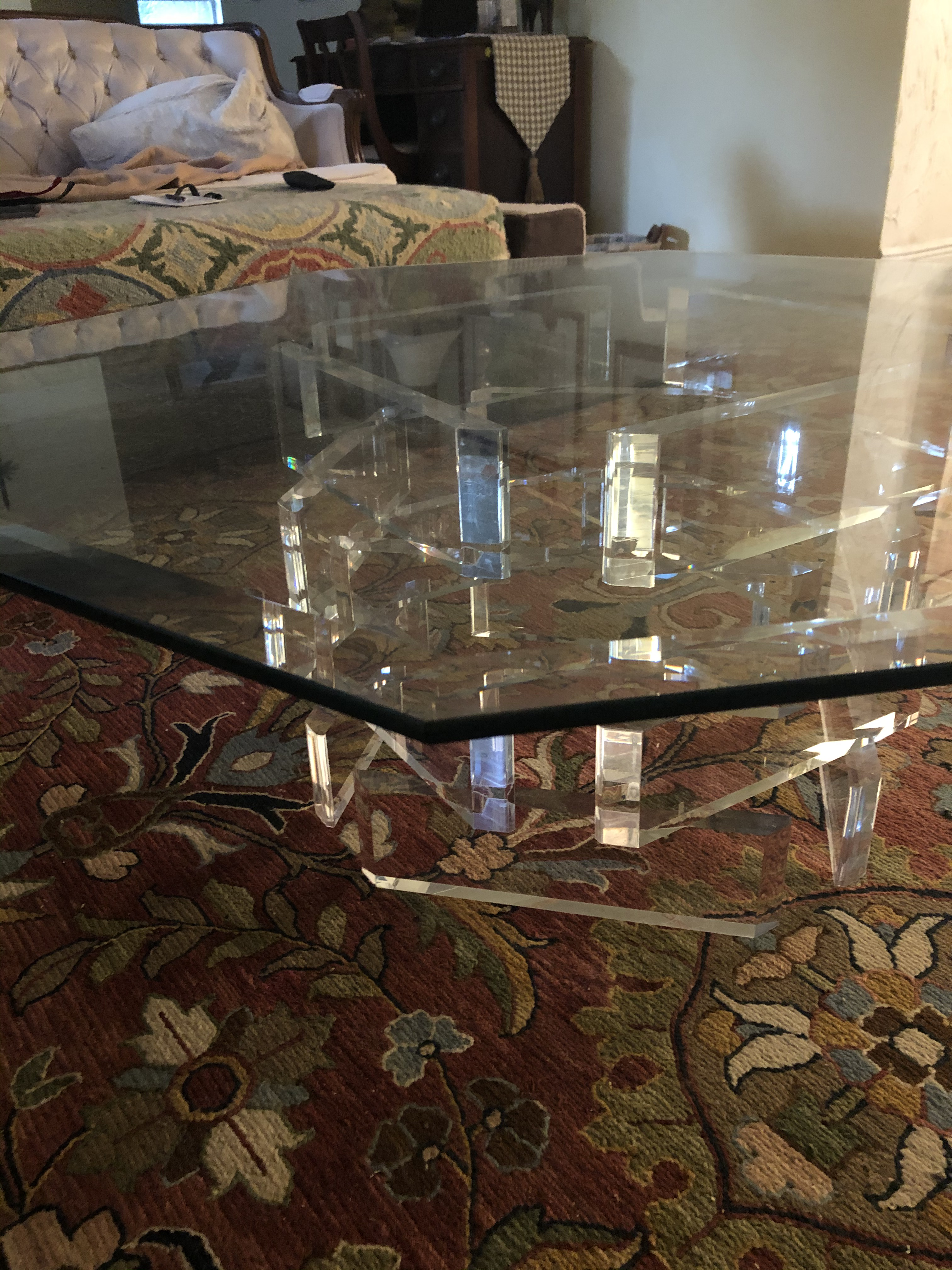 Lucite Ribbon Coffee Table ビンテージ Ribbon Coffee Table – Italian Luxury Interiors