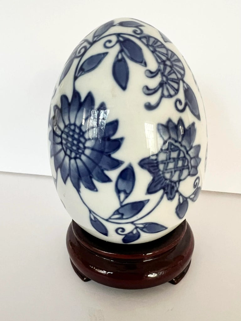 Chinoiserie Blue and White Egg on Lacquered Stand | Chairish