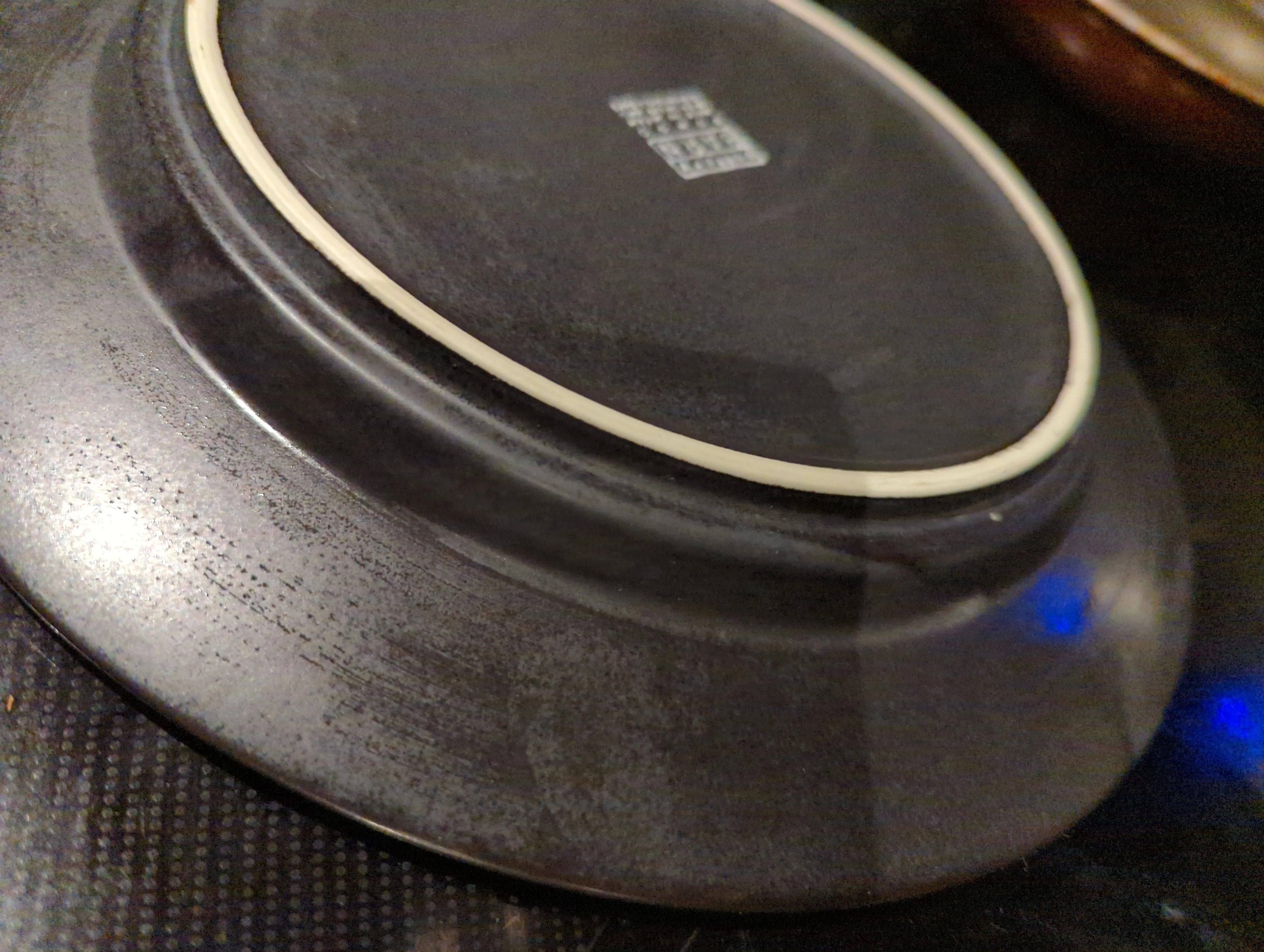 New Wall Decoration Made Out Of Clay And Iron 1990s Plate/Charger Bongo Line for Pottery Barn