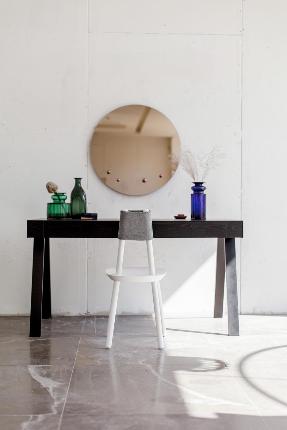 美品 Emko 4.9 Desk by Marius Valaitis 4.9 Desk | Wooden Office Desk in Natural Ash | EMKO