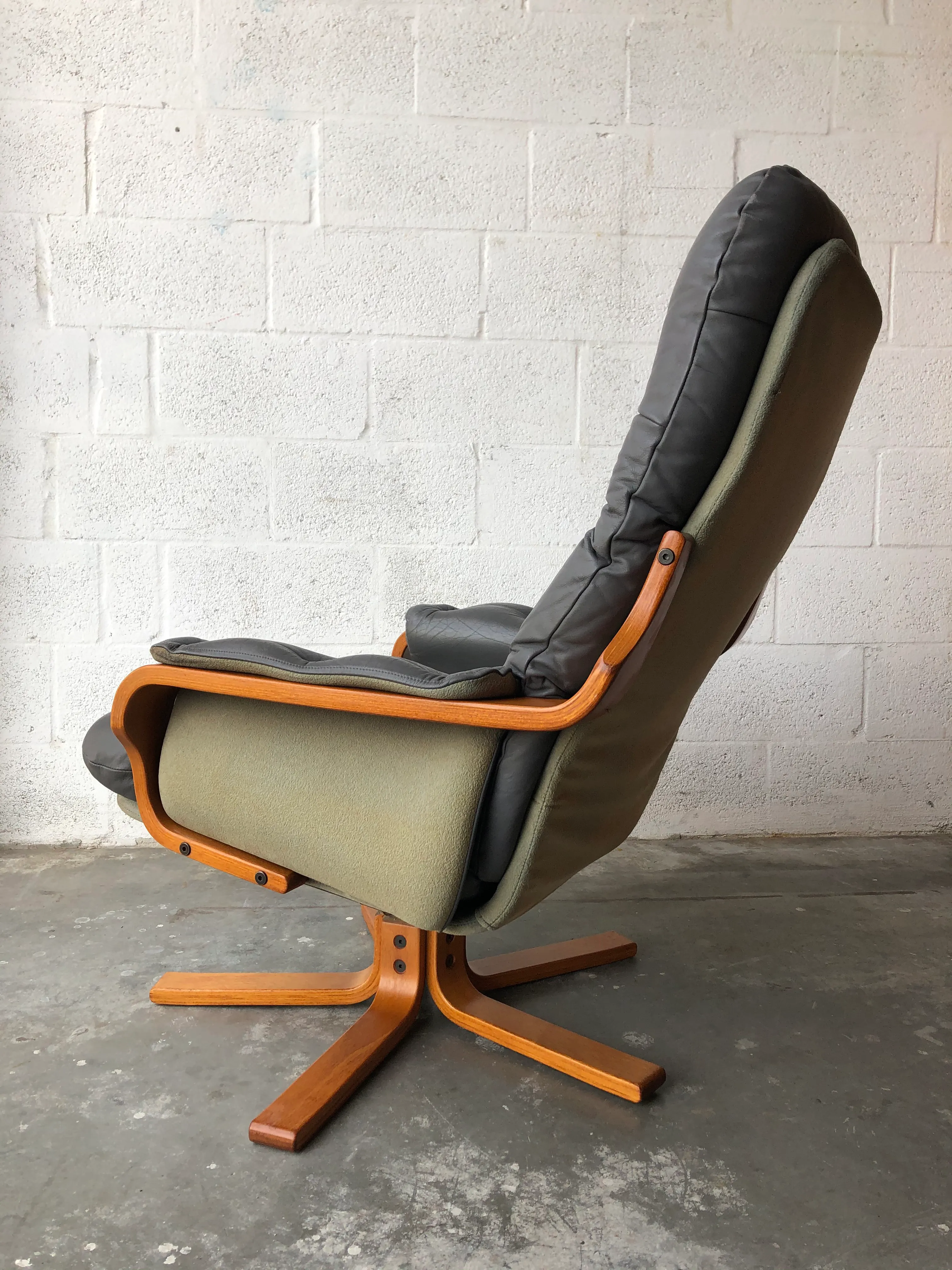 Vintage Mid Century Modern Scandinavian Lounge Chair & Ottoman