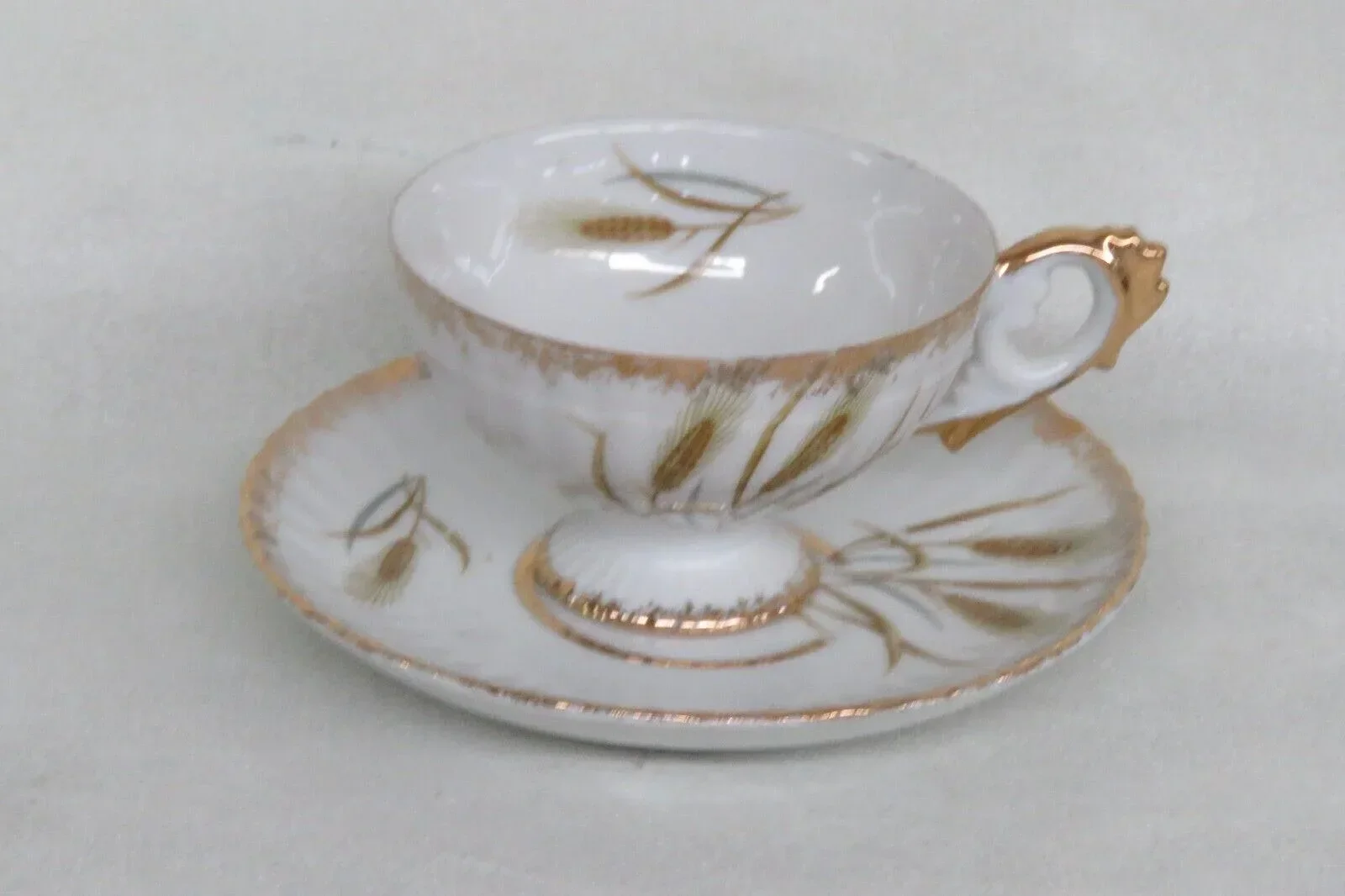 Vintage Pacific China Fine Quality 22k Gold Tea Cup & Saucer
