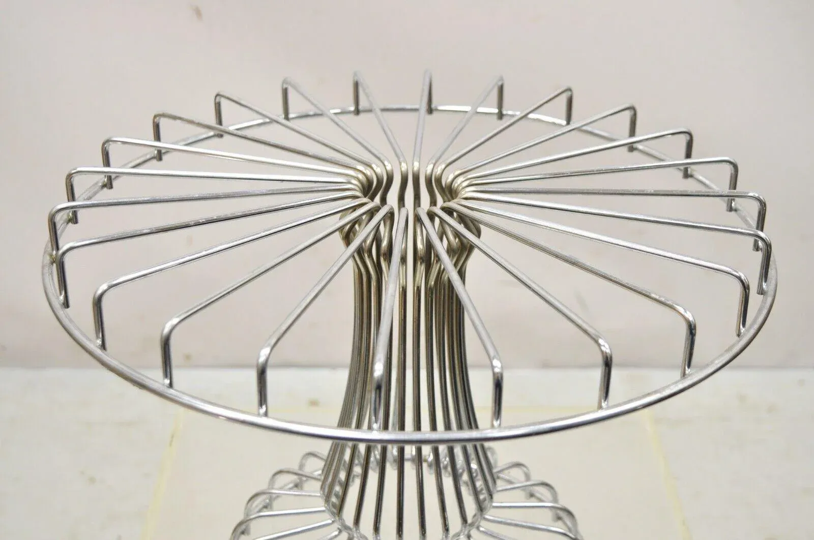 Wire cake cheap stand