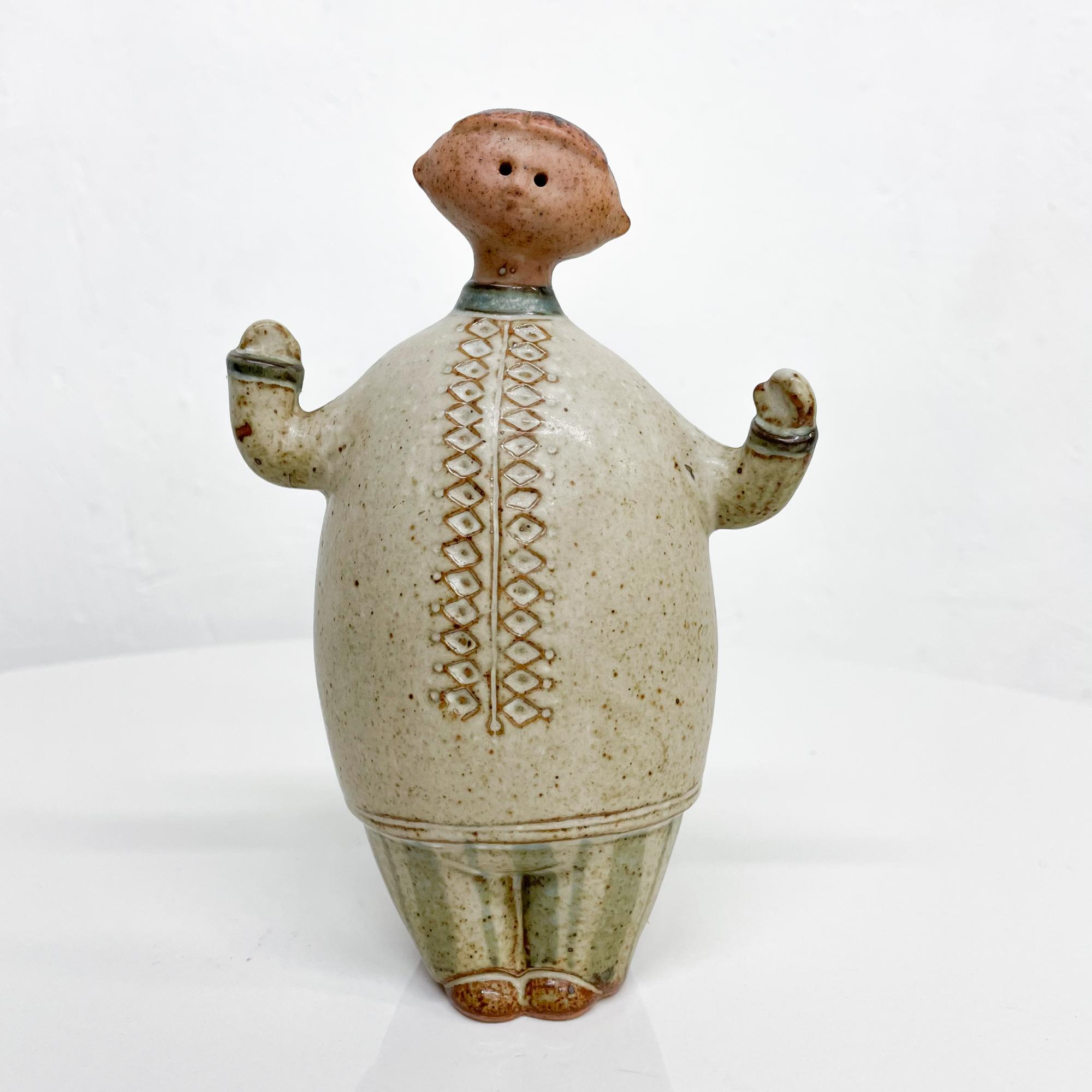 洋書 SCANDINAVIAN ART POTTERY DENMARK&SWEDEN Scandinavian Art Pottery : Denmark & Sweden - Hecht, Robin