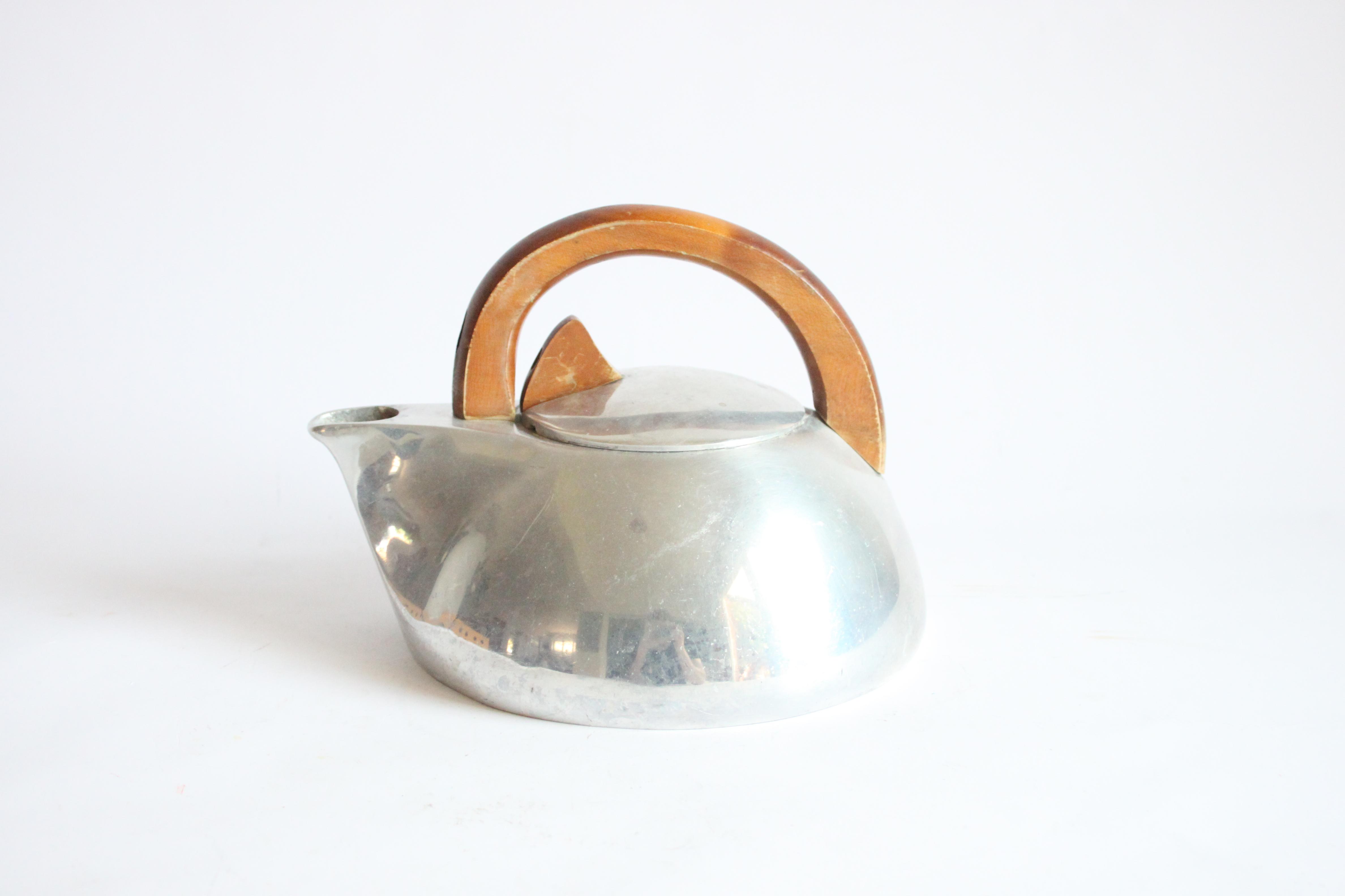 Modern Streamline K3 Kettle by Jean Picquot for Burrage and Boyd