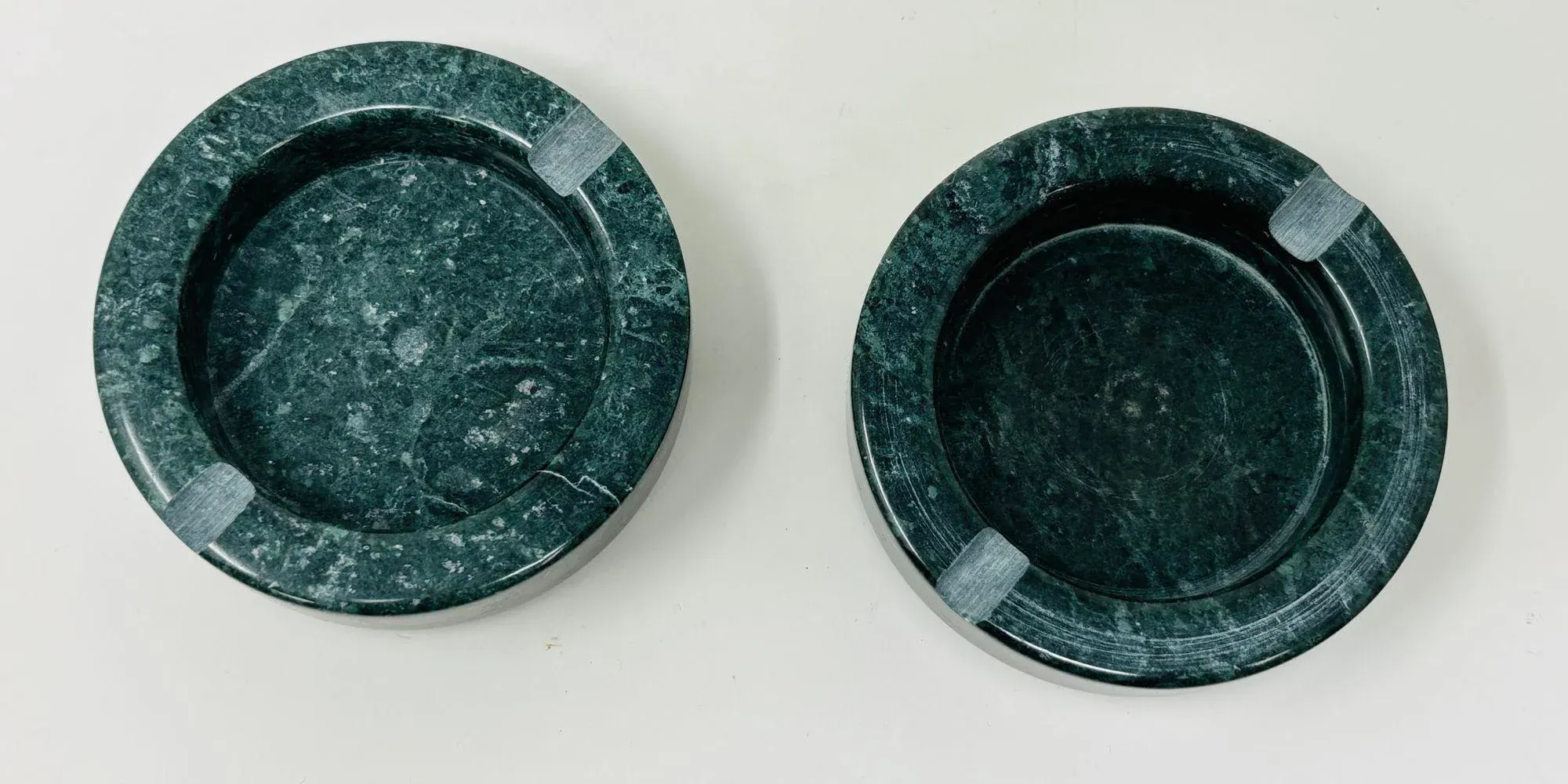 Vintage marble ashtray ヴィンテージ　大理石　灰皿 1970s Modern Classic Grey Marble Round Ashtray or Catchall | Chairish