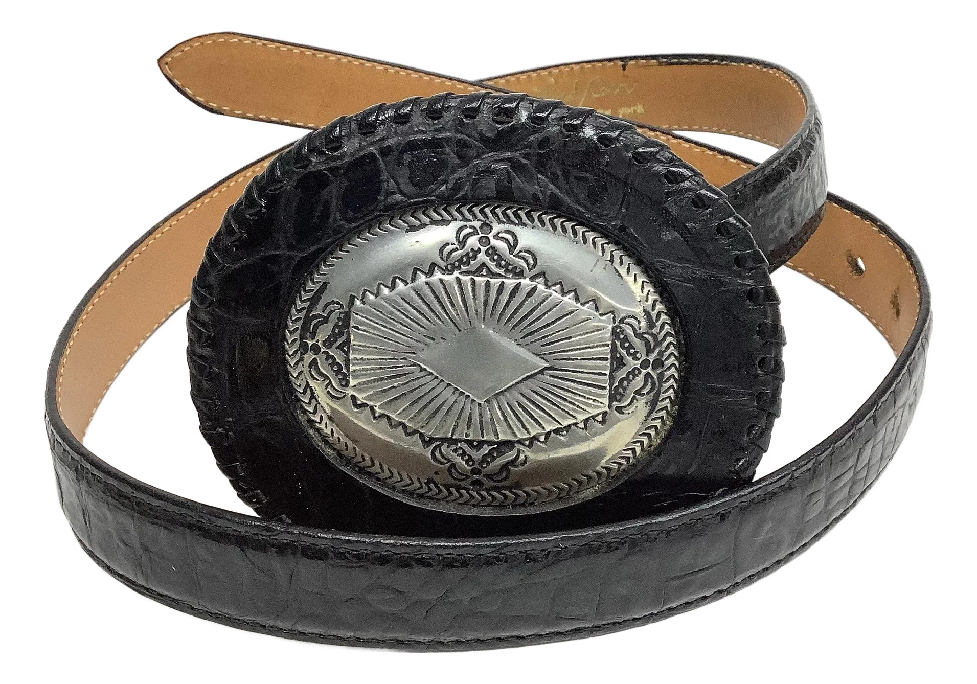 vintage-hand-made-leather-belt vintage-hand-made-leather-belt