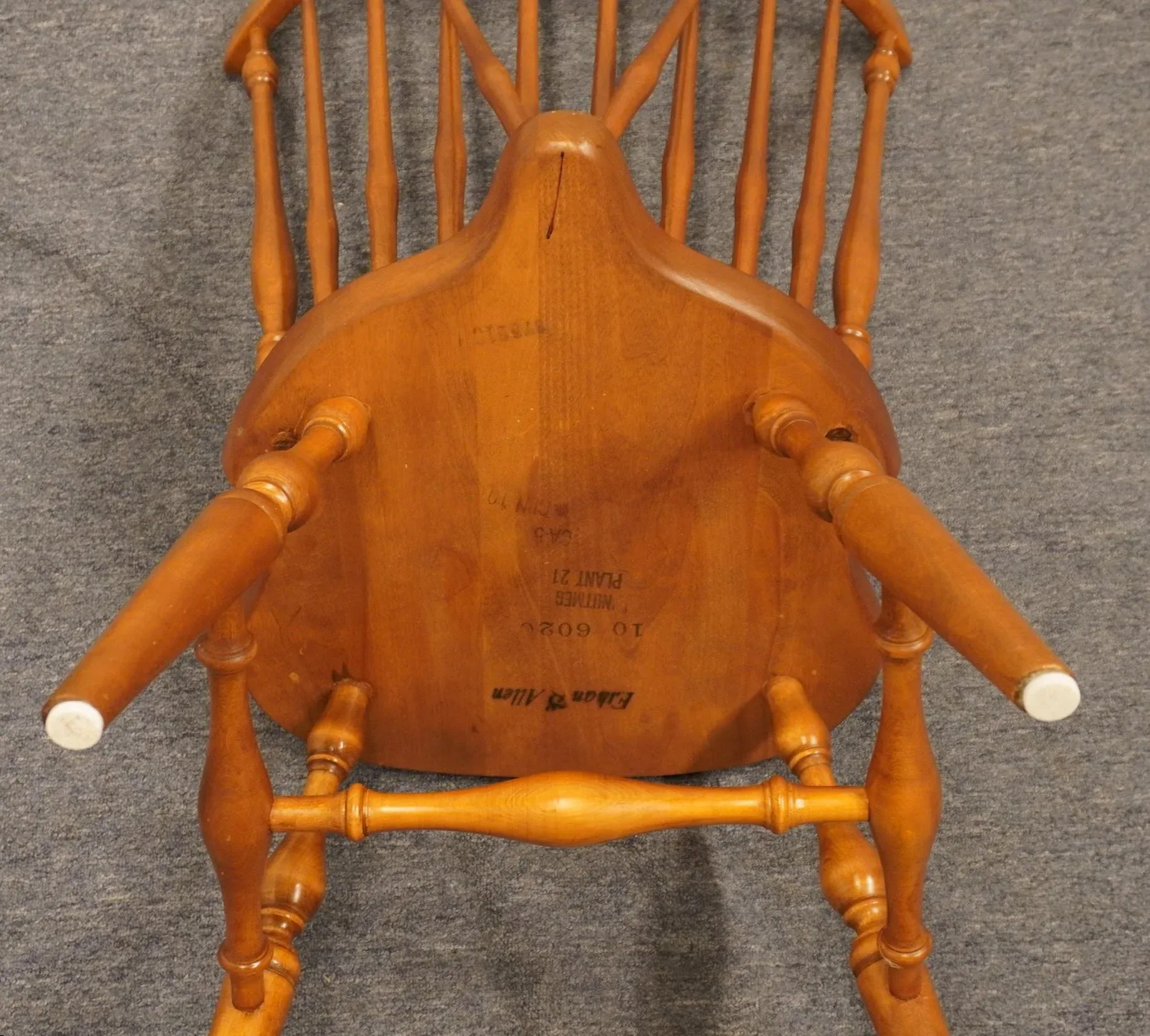 Ethan Allen Heirloom Nutmeg Maple Fiddleback Windsor Dining Side