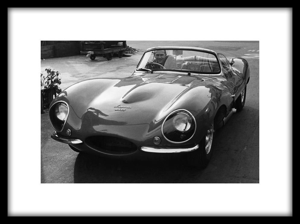 最前線の steve-mcqueen-in-his-1957-xk- リール