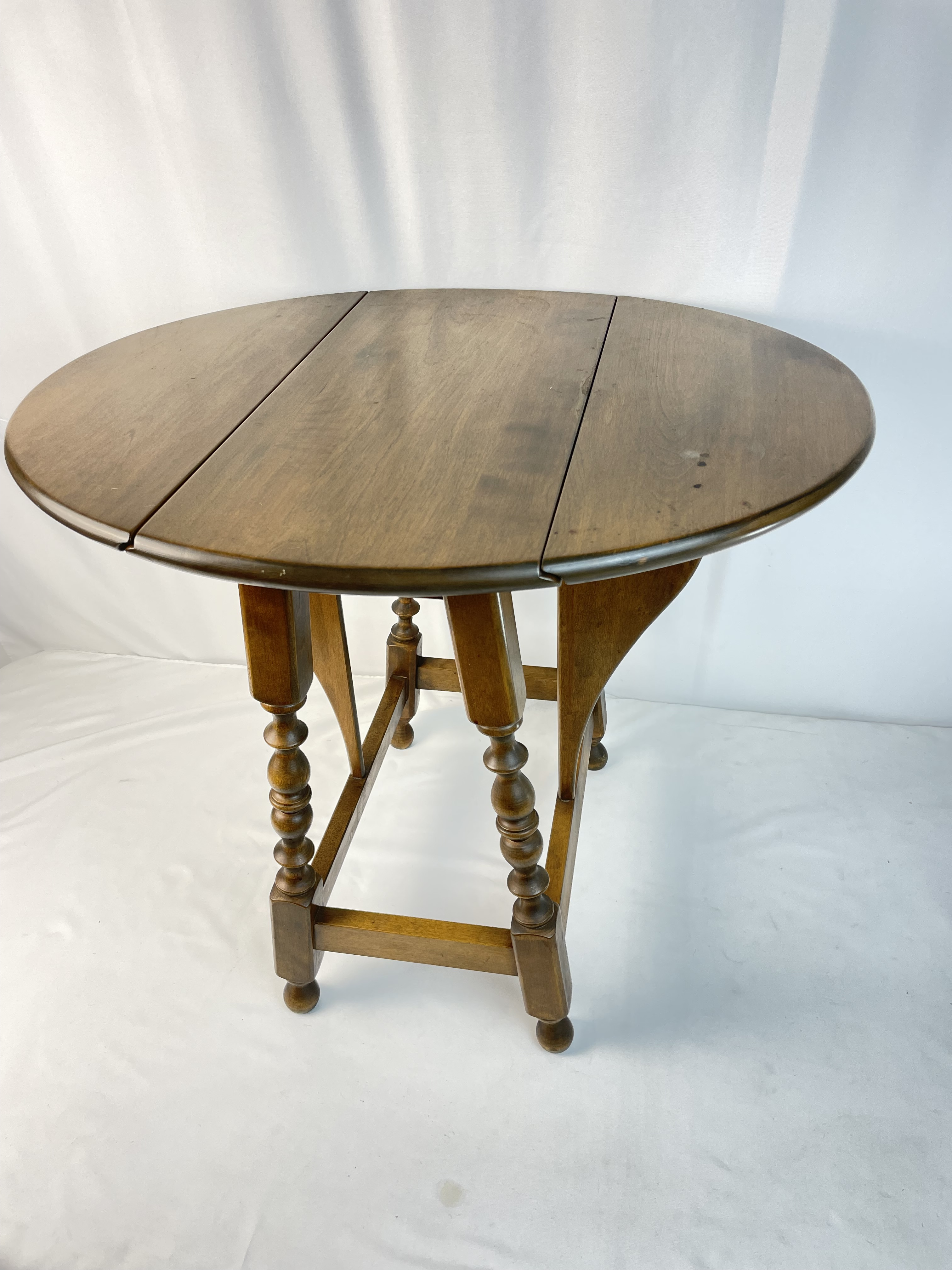 Mid 20th Century Vintage Butterfly Drop Leaf Side Table | Chairish