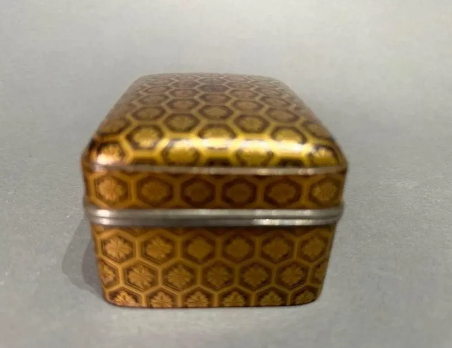 Late 17/Early 18th Century Japanese Edo Period Lacquer Kogo Incense Box