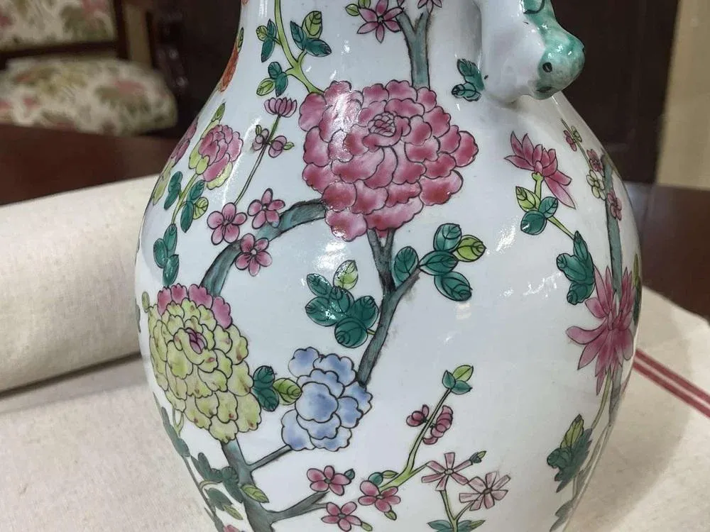 Early 20th Century Chinese Porcelain Vase