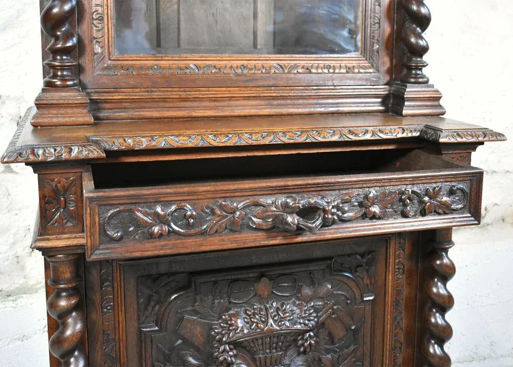 Yankees Leather JacketFrench Louis Xiii Style Oak Hunt Display Cabinet