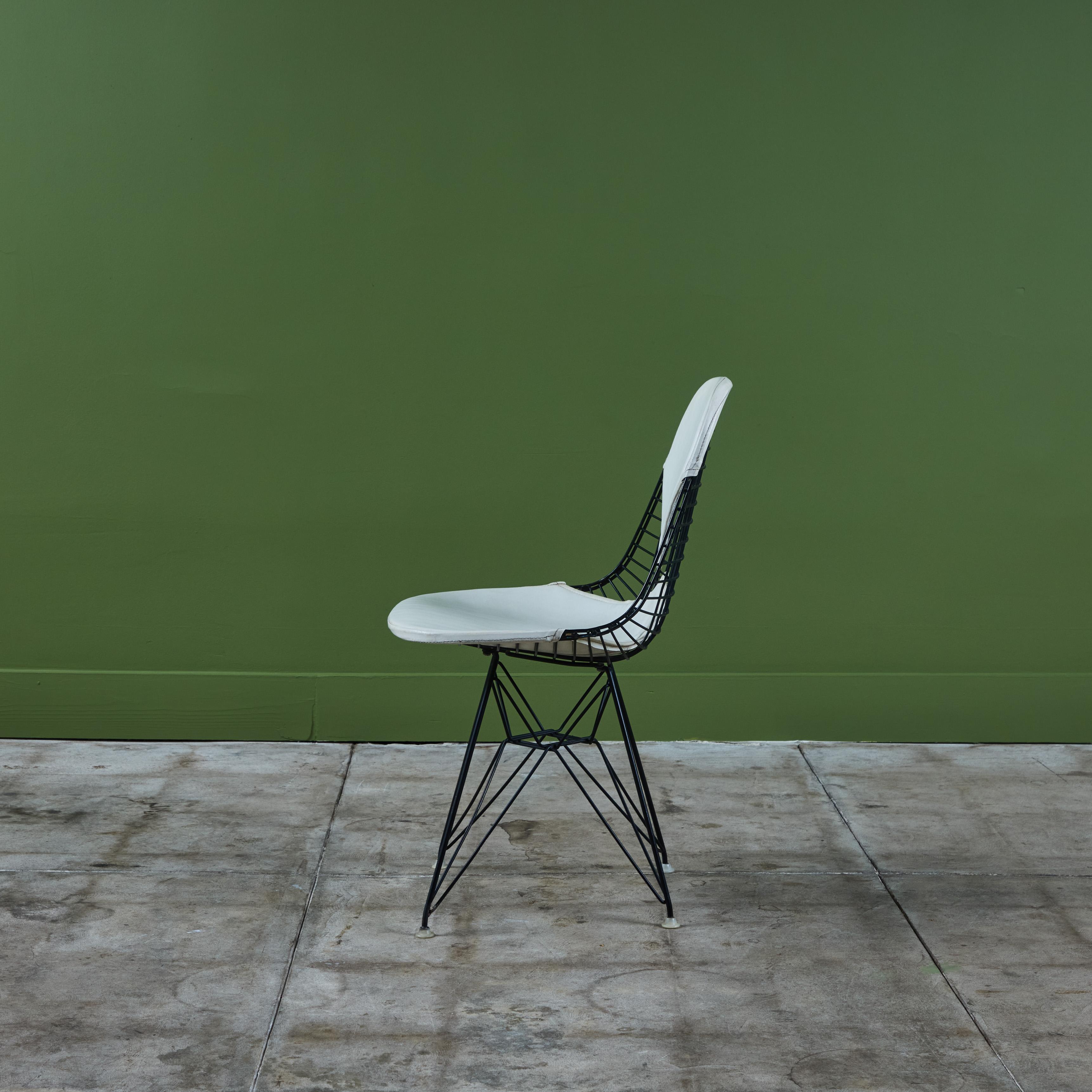 Charles eames wire chair hotsell