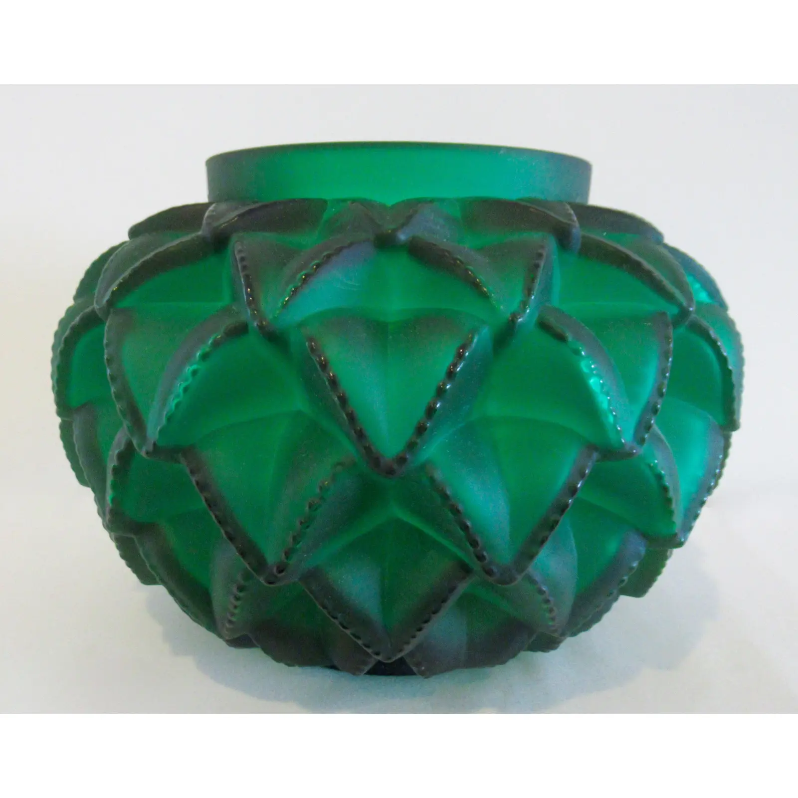 C .1998 Design Lalique France Signed 