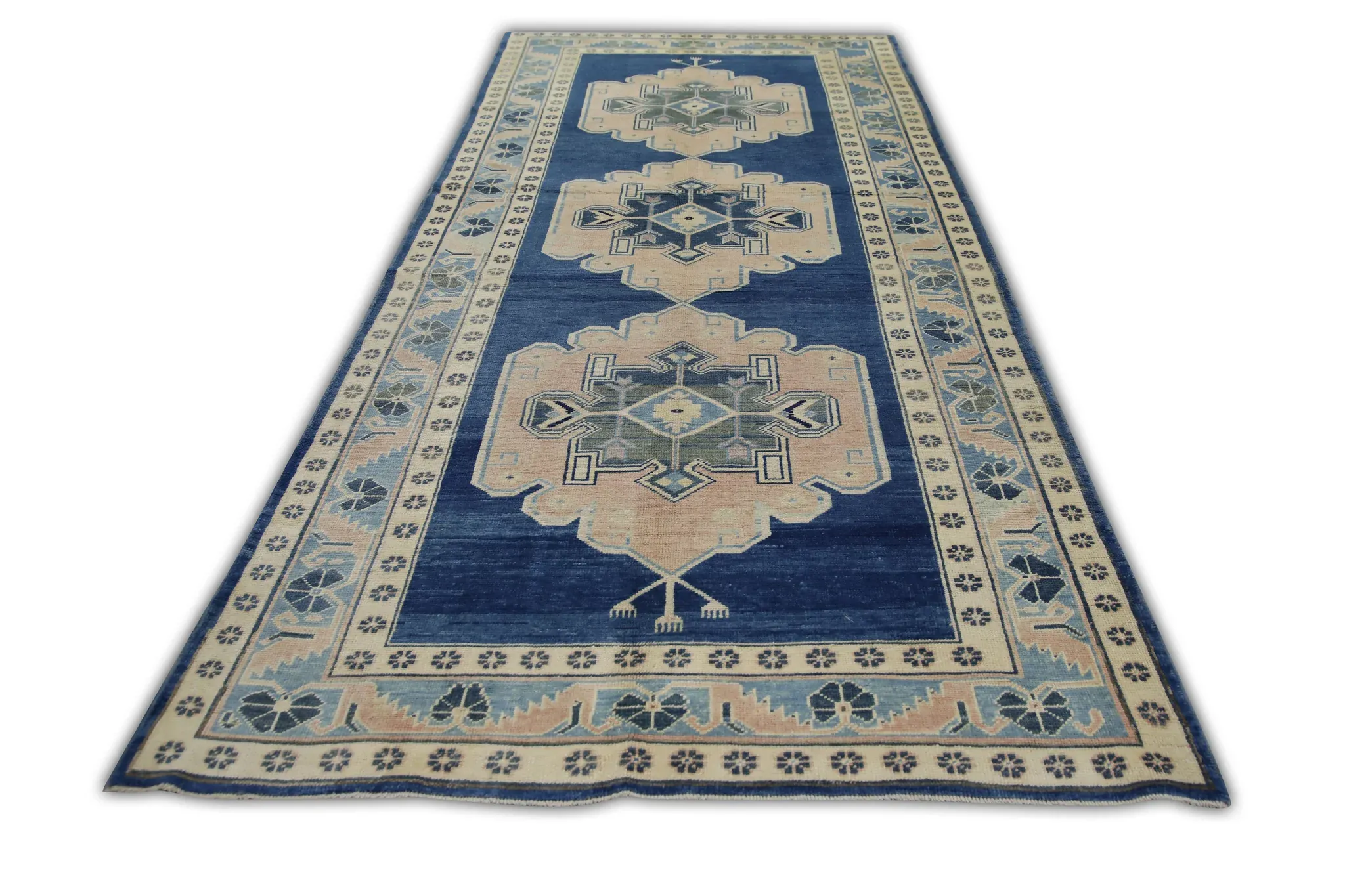 60×104 \"zig-zag” ViNTAGE TURKiSH RUG 60×104 