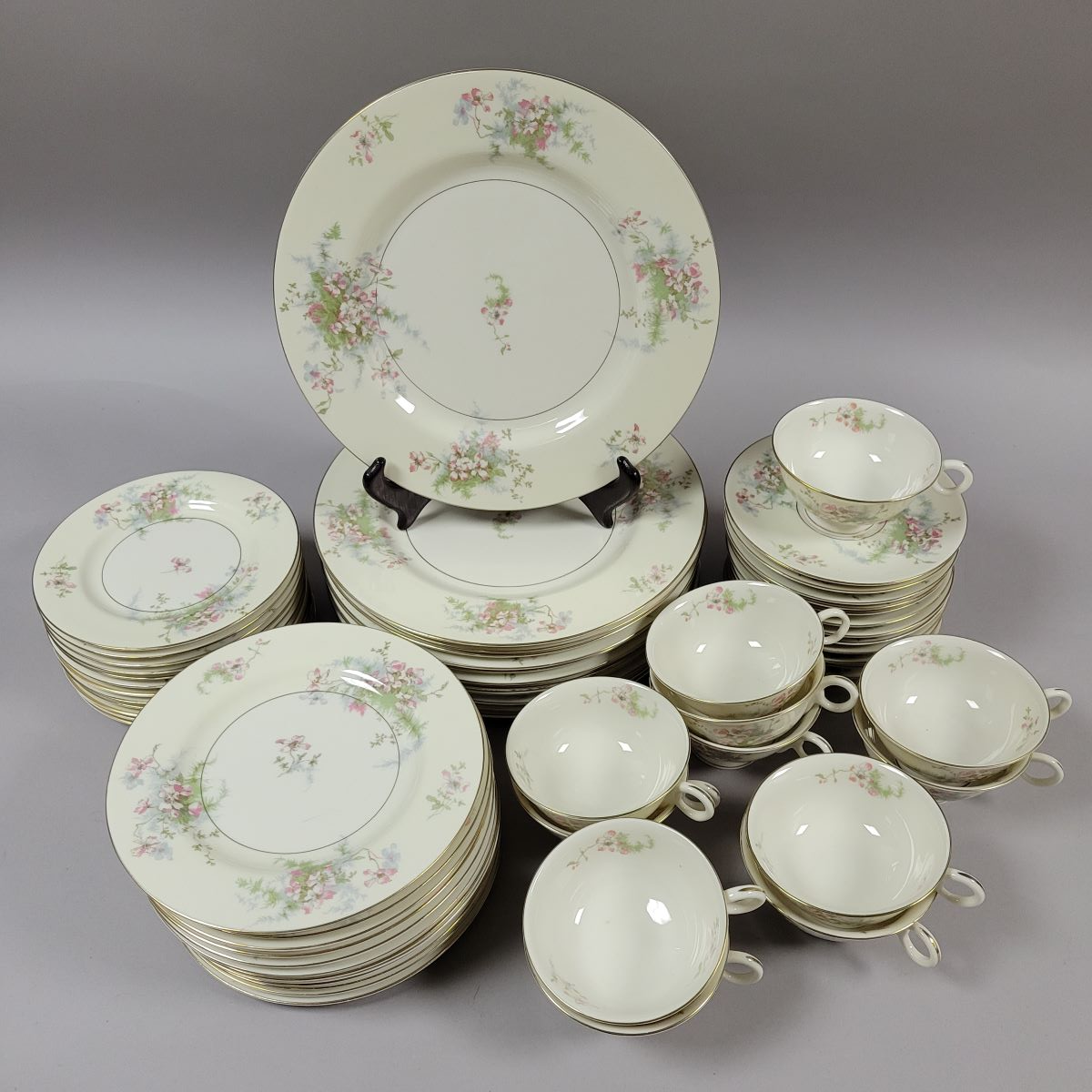 Theodore Haviland Apple Blossom Plates, Cups & Saucers - 8 Place