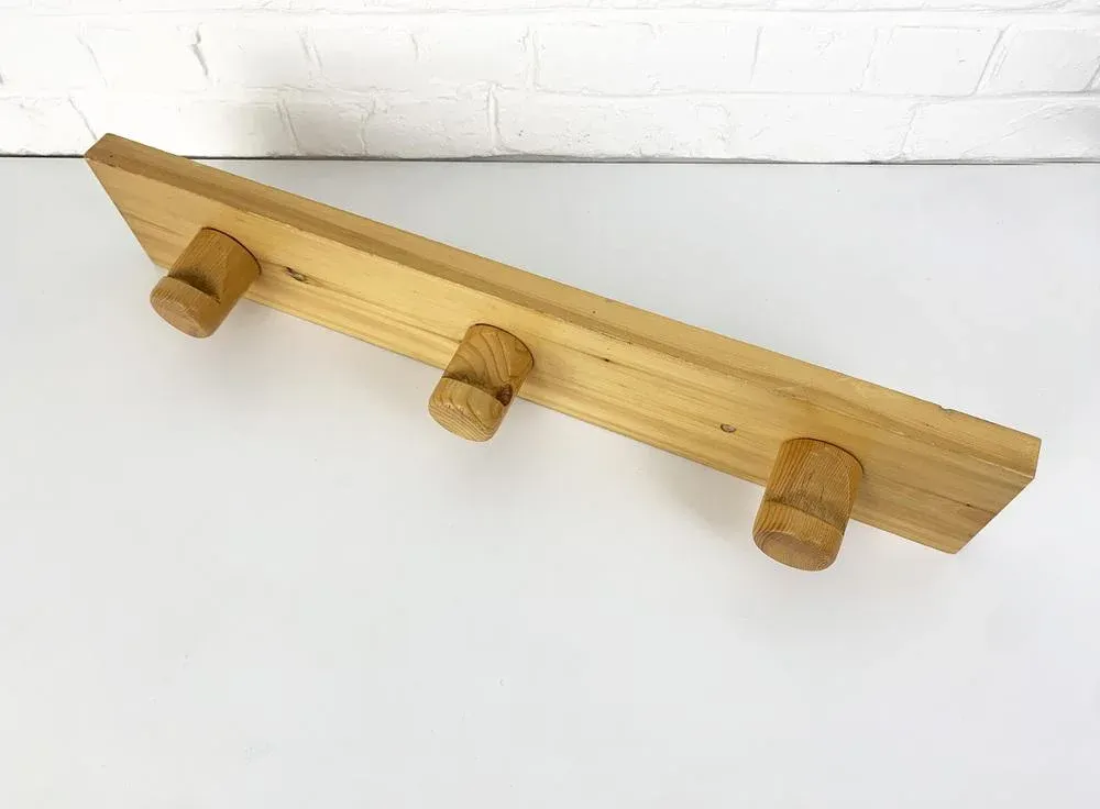 French Coat Rack in Pinewood attributed to Charlotte Perriand for