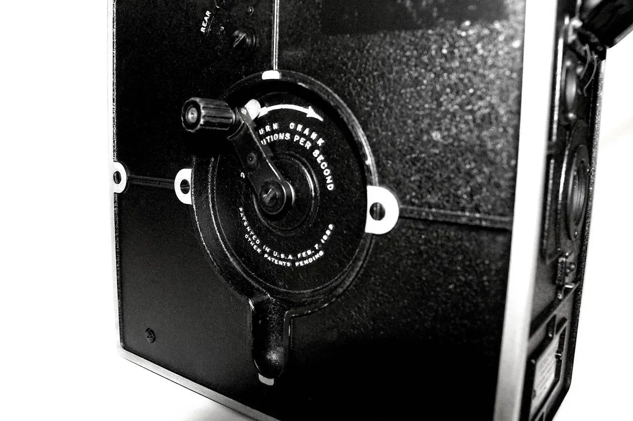 eastman-cine-kodak-hand-