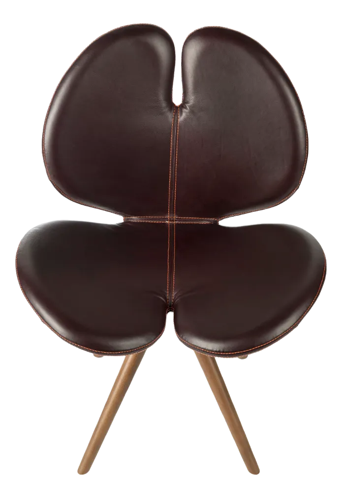 English Leather New Panse Chair with Oak Legs from VGnewtrend