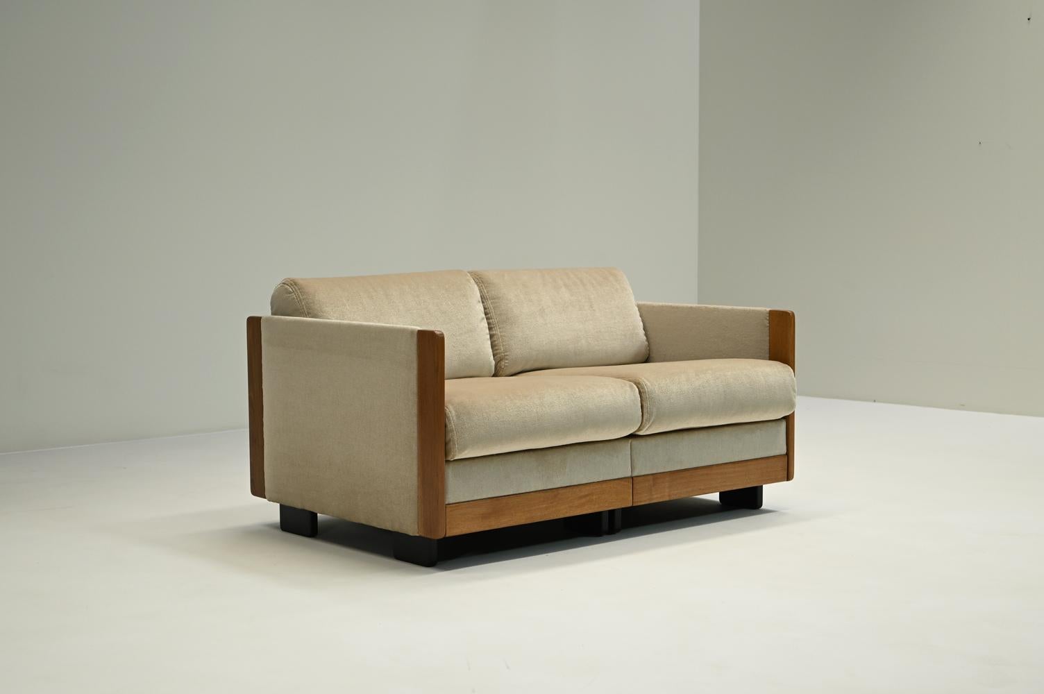 Cassina Afra & Tobia Scarpa “model 920” 920 Sofa by Afra & Tobia Scarpa for Cassina, 1960s | Chairish