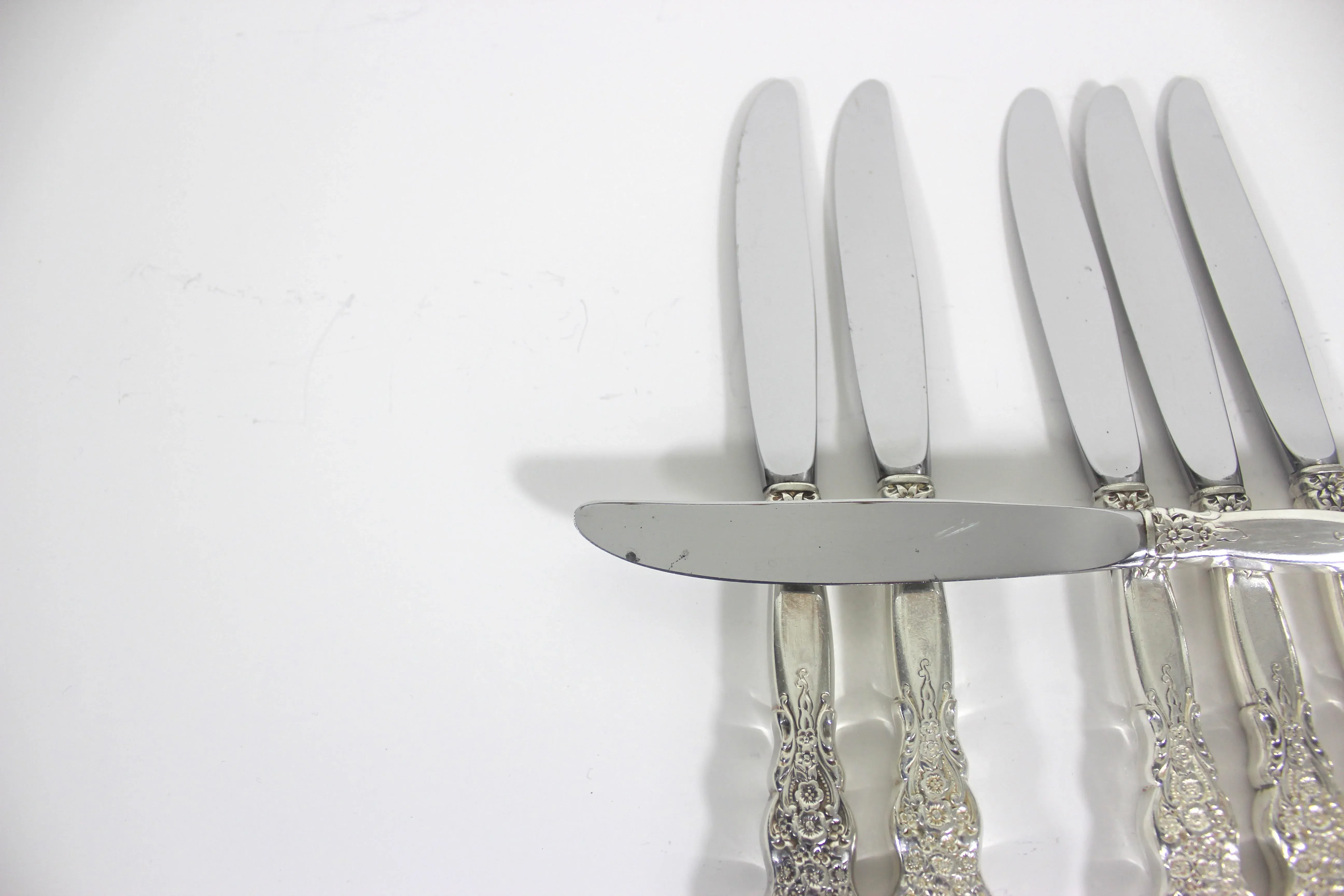 1971 Vintage Ornate Silver Plated Renaissance Six 5-Piece Place Settings Flatware Set- 30 Pieces