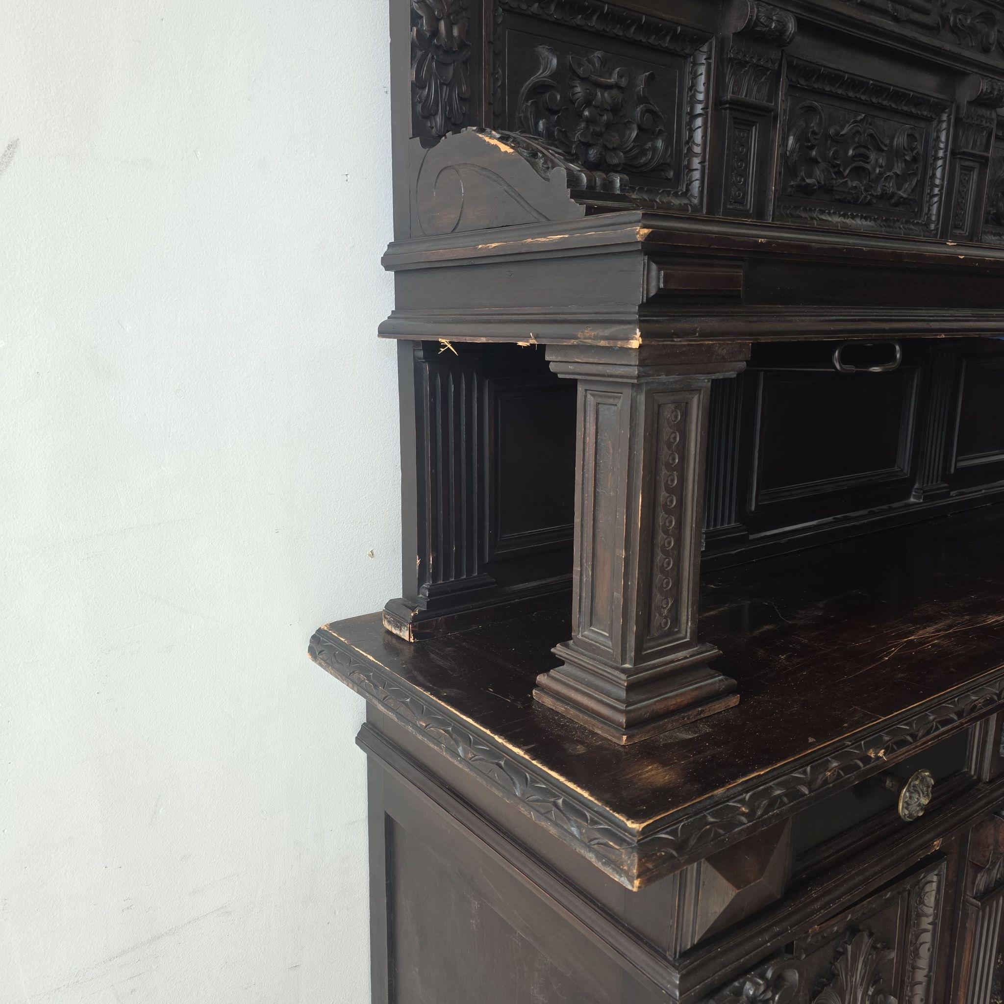 Antique Late 19th Century Dark Wood Carved English Bar With Ornate Detailing