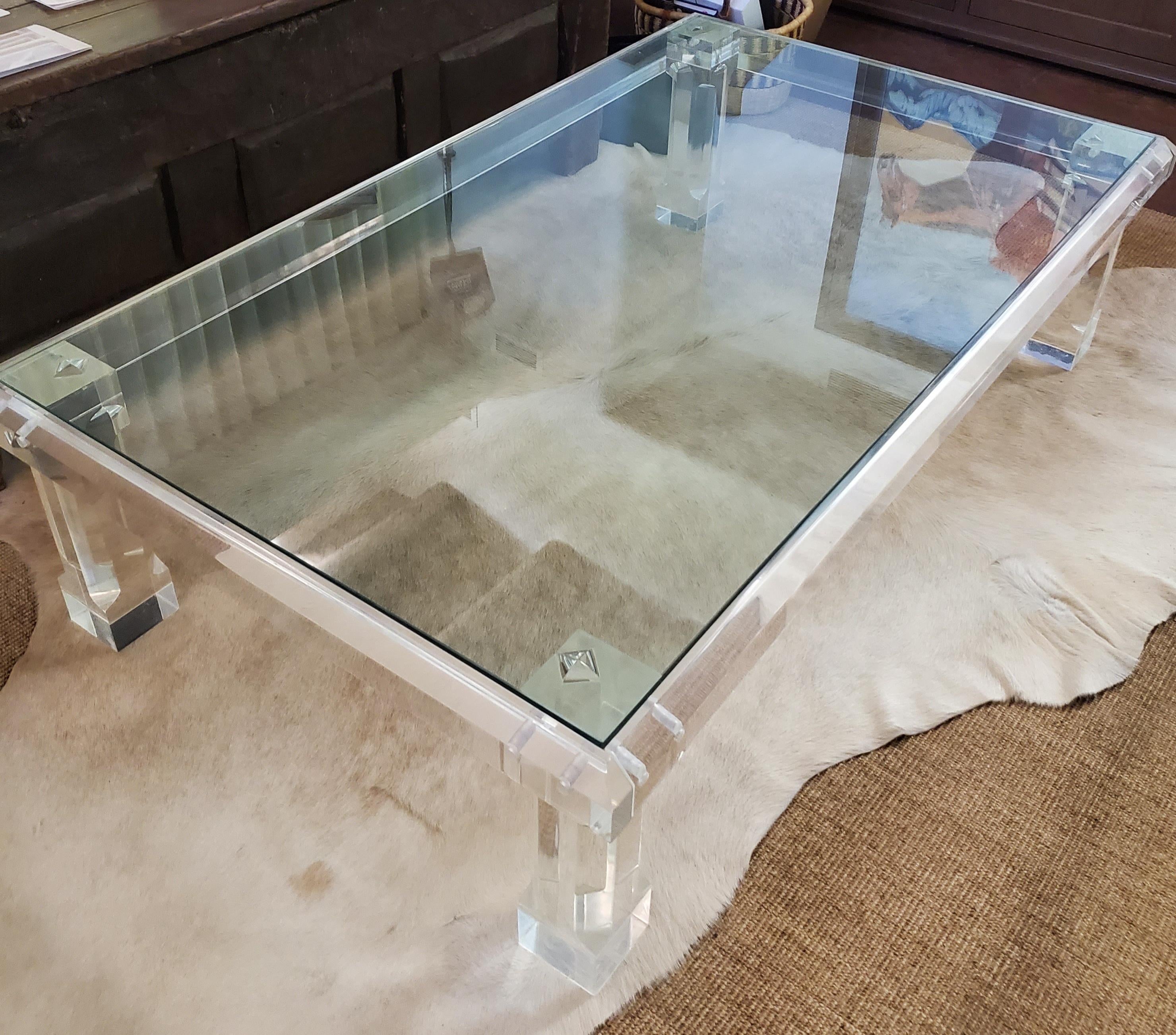 1970s-vintage-lucite-hollywood