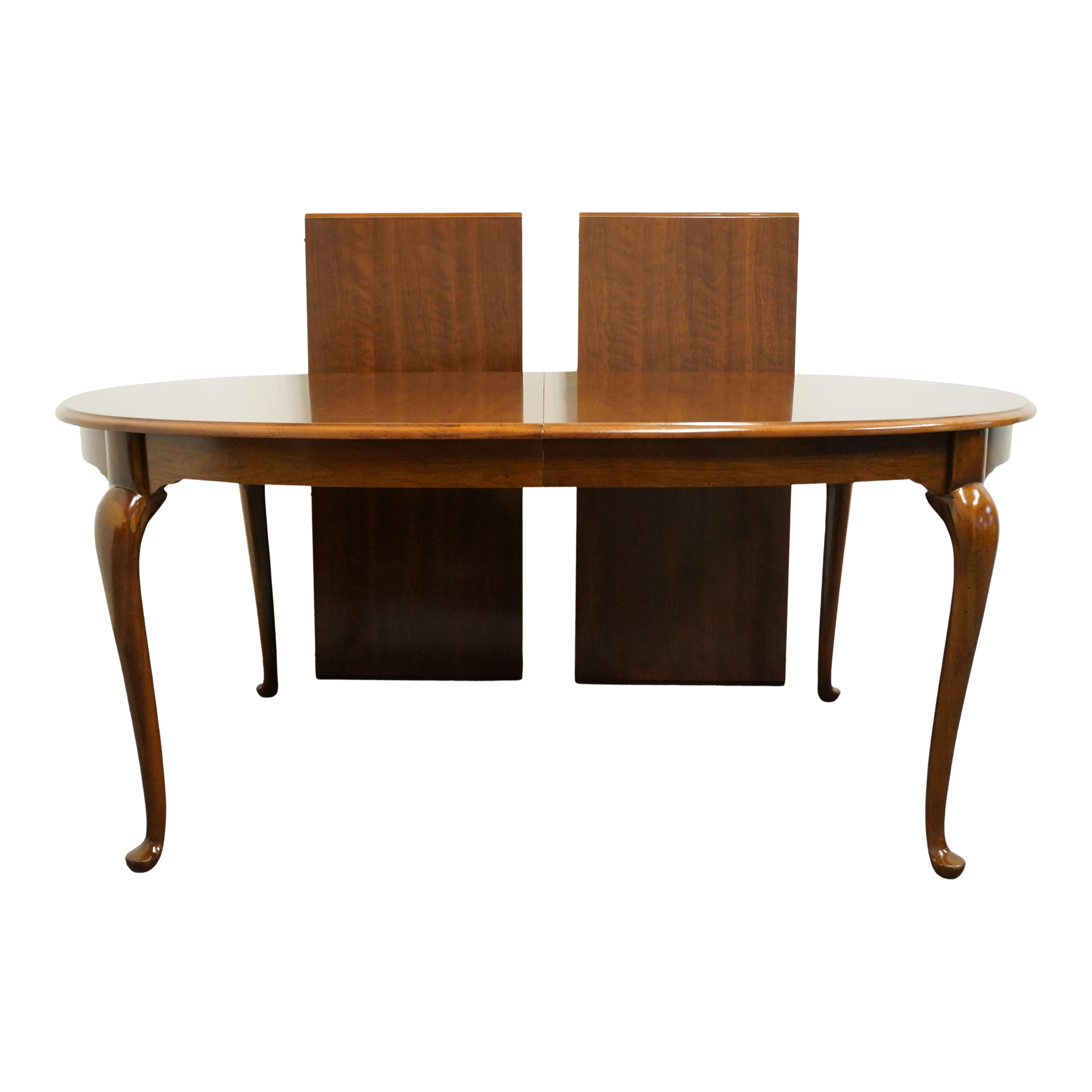 Thomasville Furniture Carlton Hall Collection Traditional Style 108" Oval Dining Table Chairish