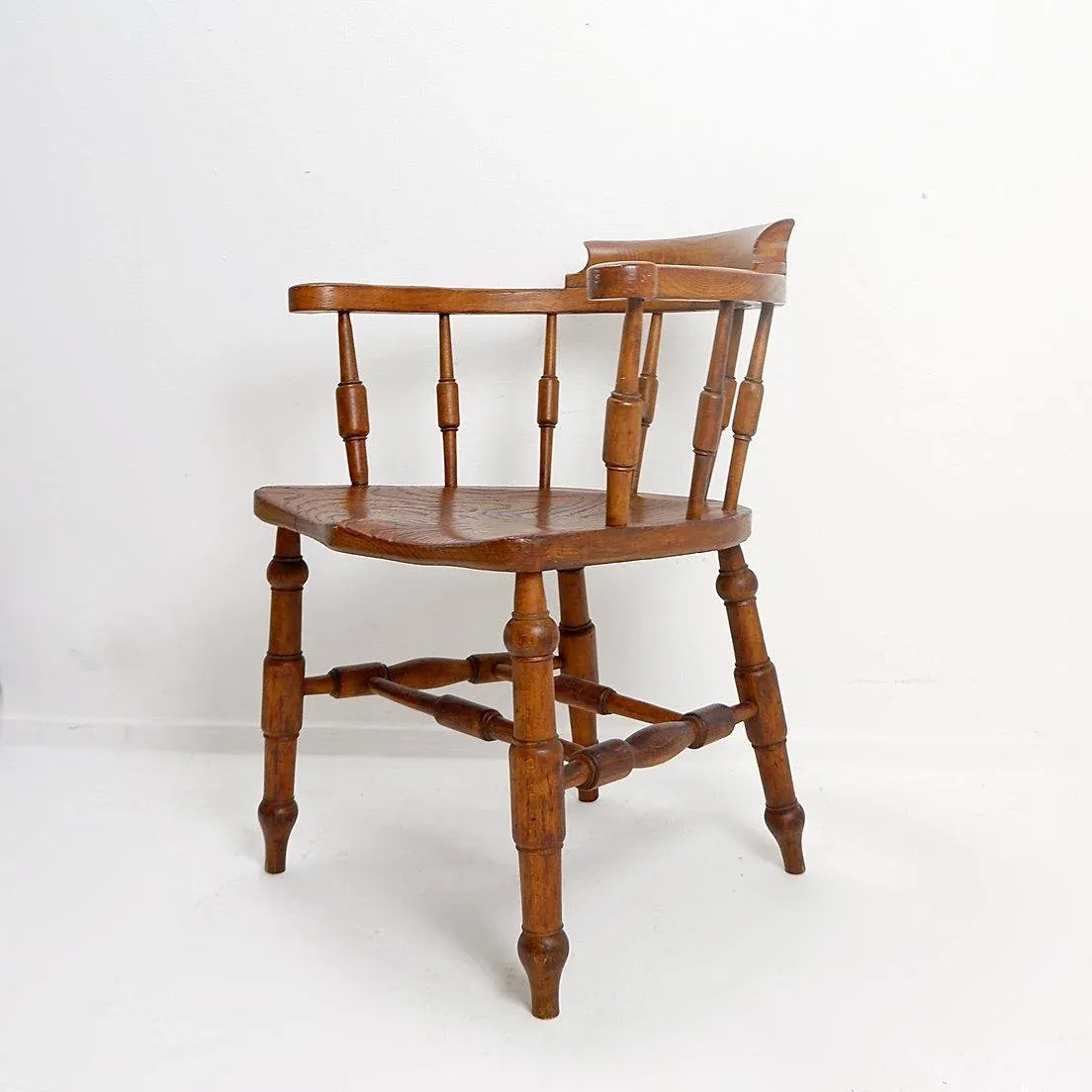 Antique English Smoking Chair, 1890s