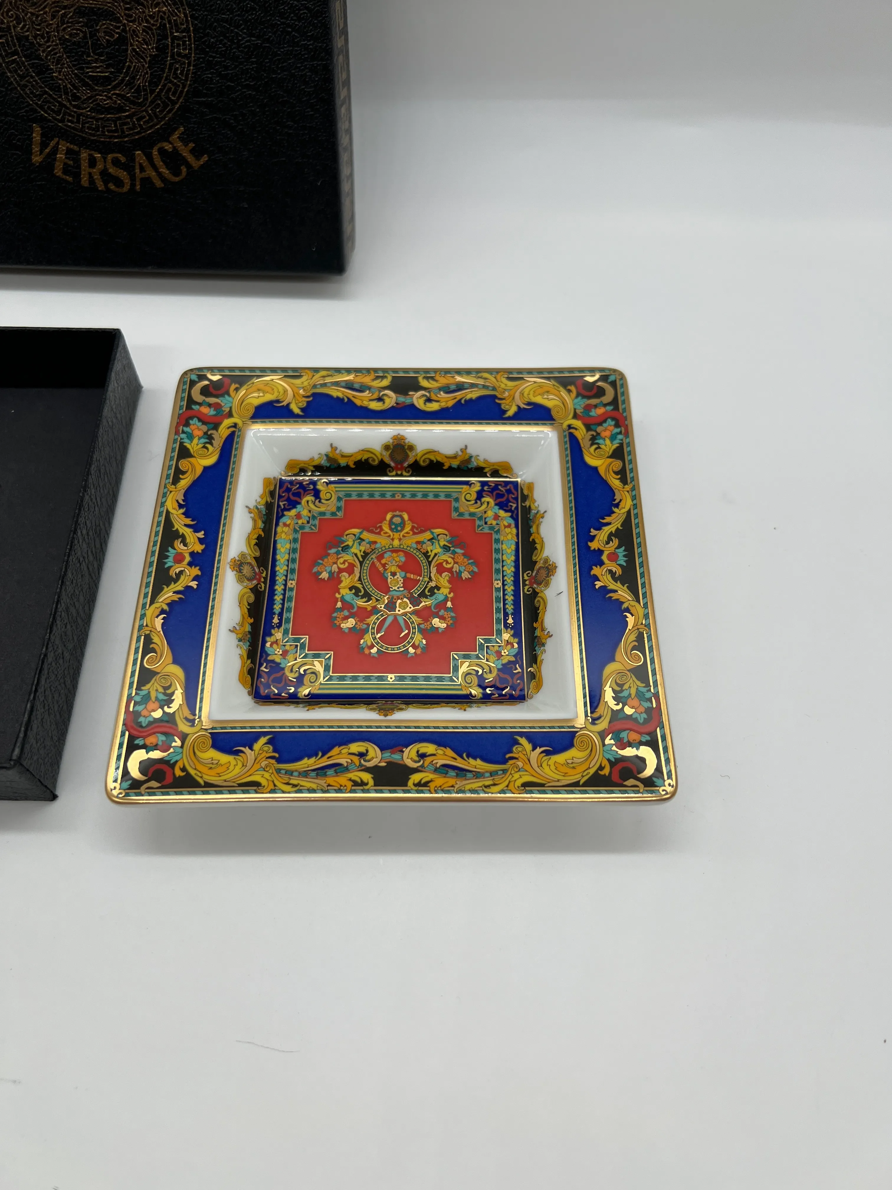 New - Rosenthal Versace Porcelain 