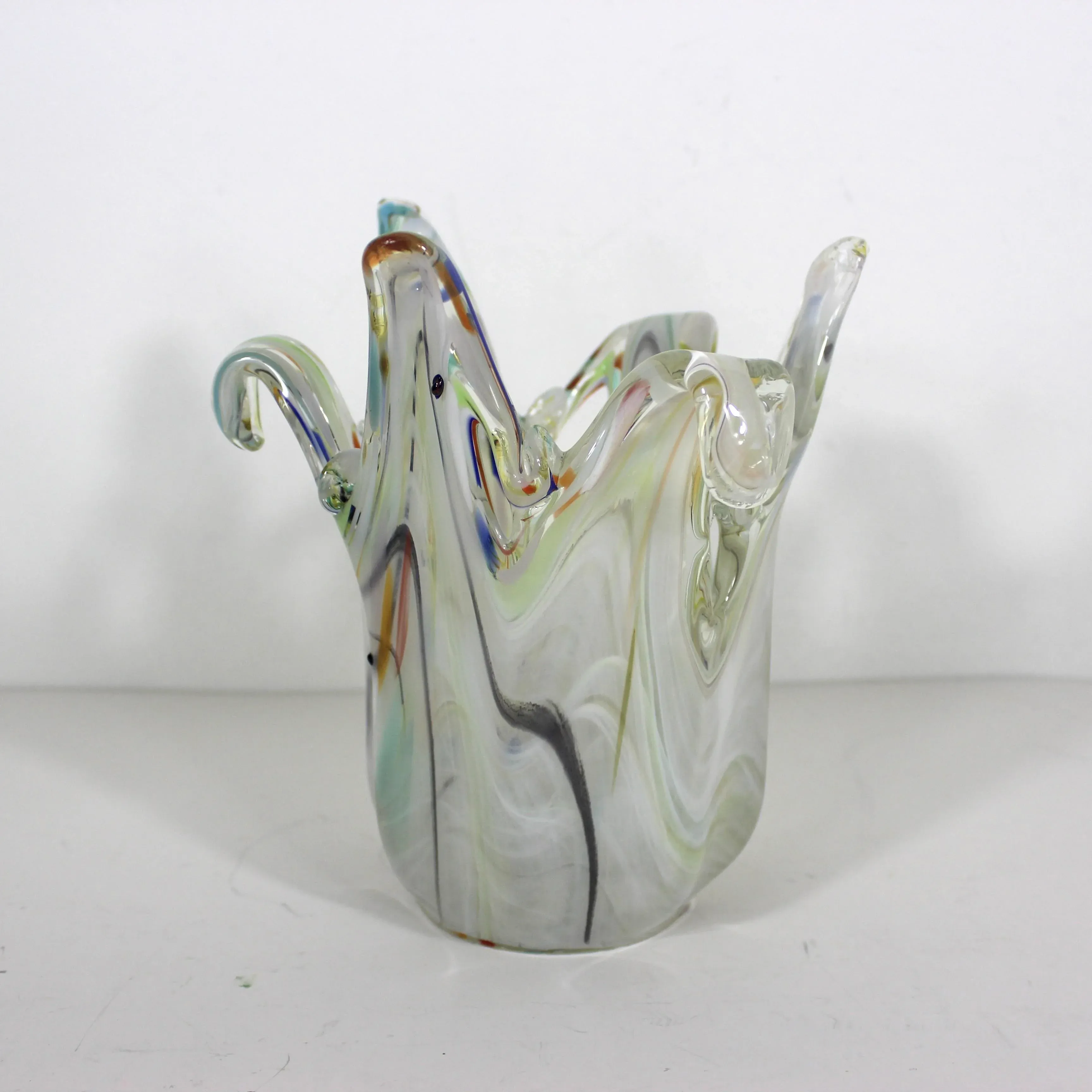 Mid 20th Century Colorful Murano Art Glass Vase Bowl in Handkerchief or Splash Shape Hand Blown main image 3