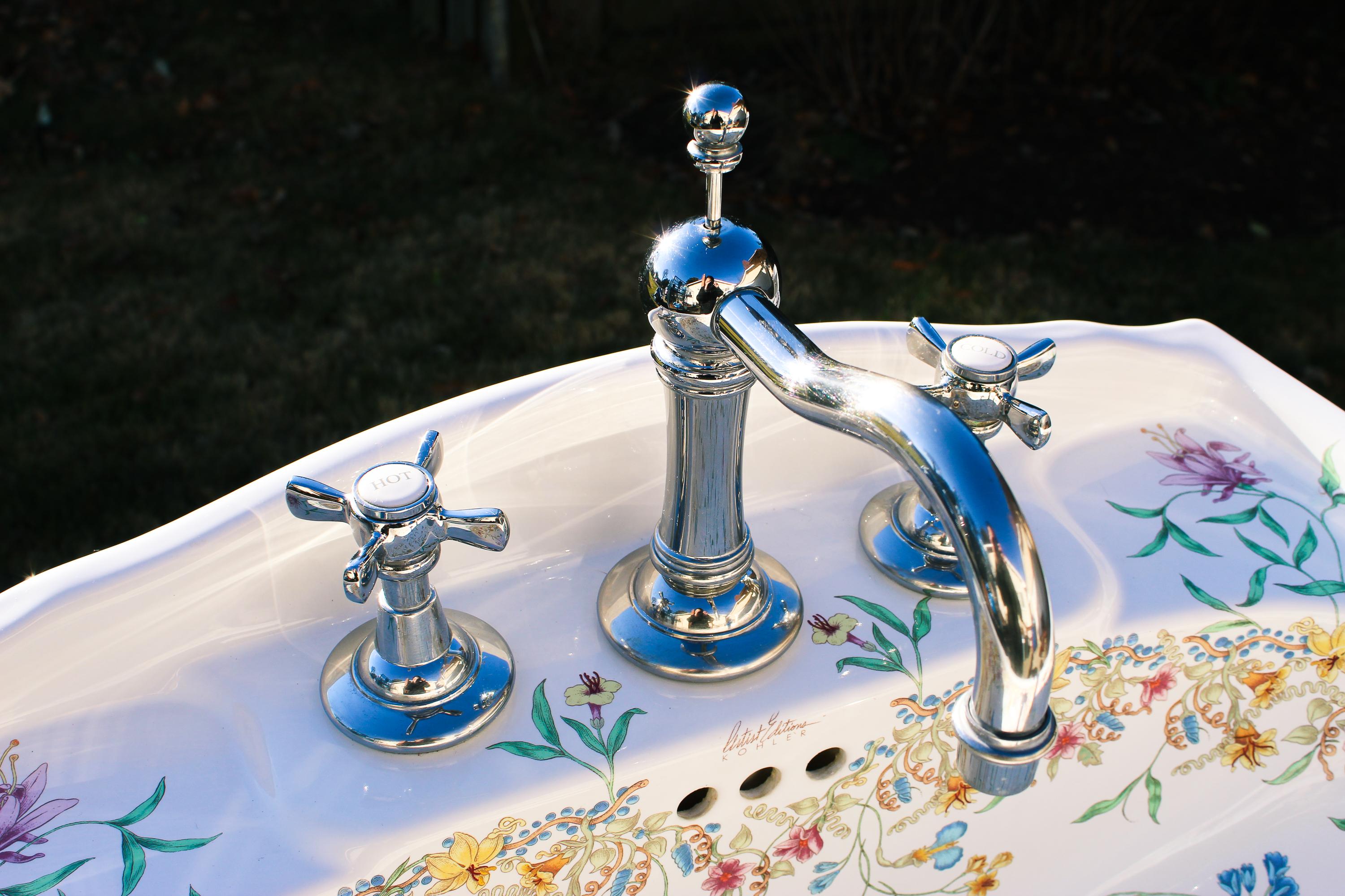 Early 21st Century Kohler Artist Edition English Trellis Porcelain Pedestal  Sink \u0026 Toilet - Set of 2, image size:3000x2000