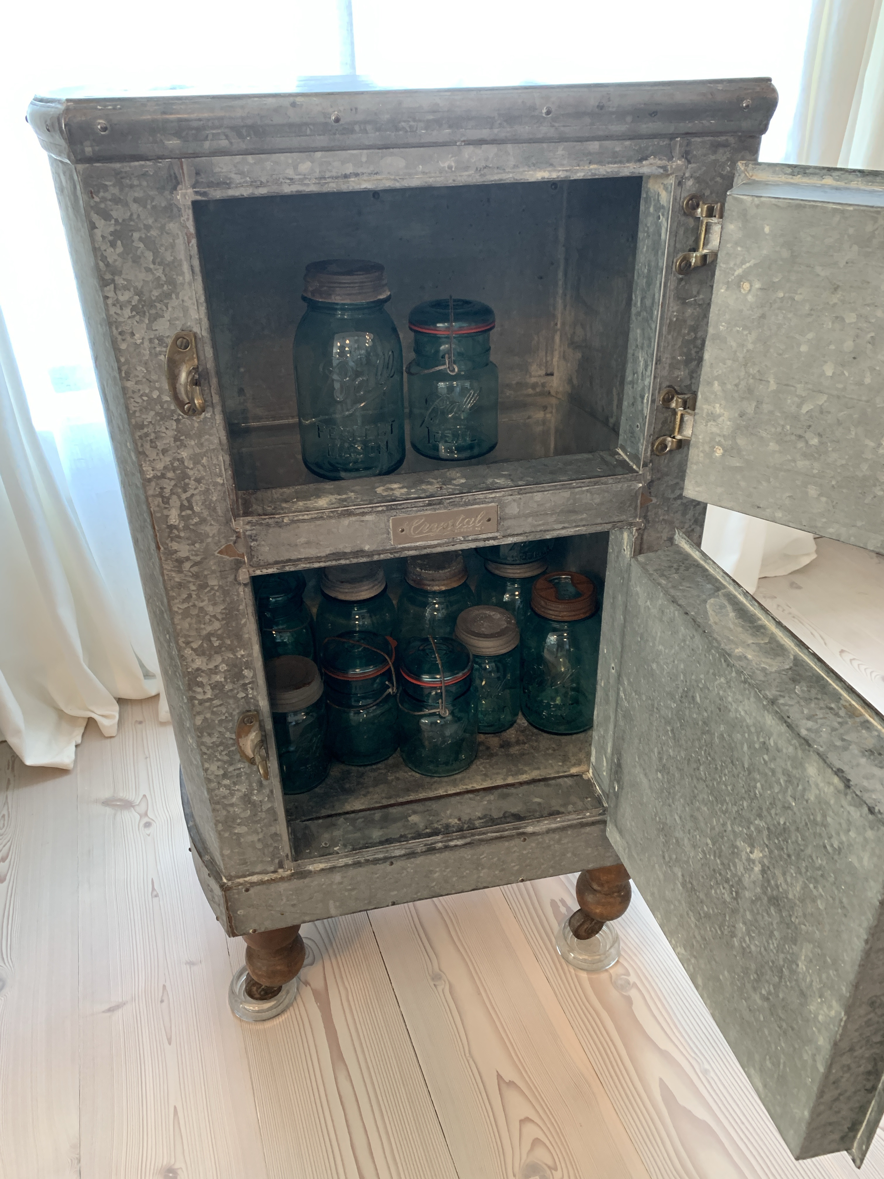 Antique Farmhouse Galvanized Zinc Ice Box | Chairish