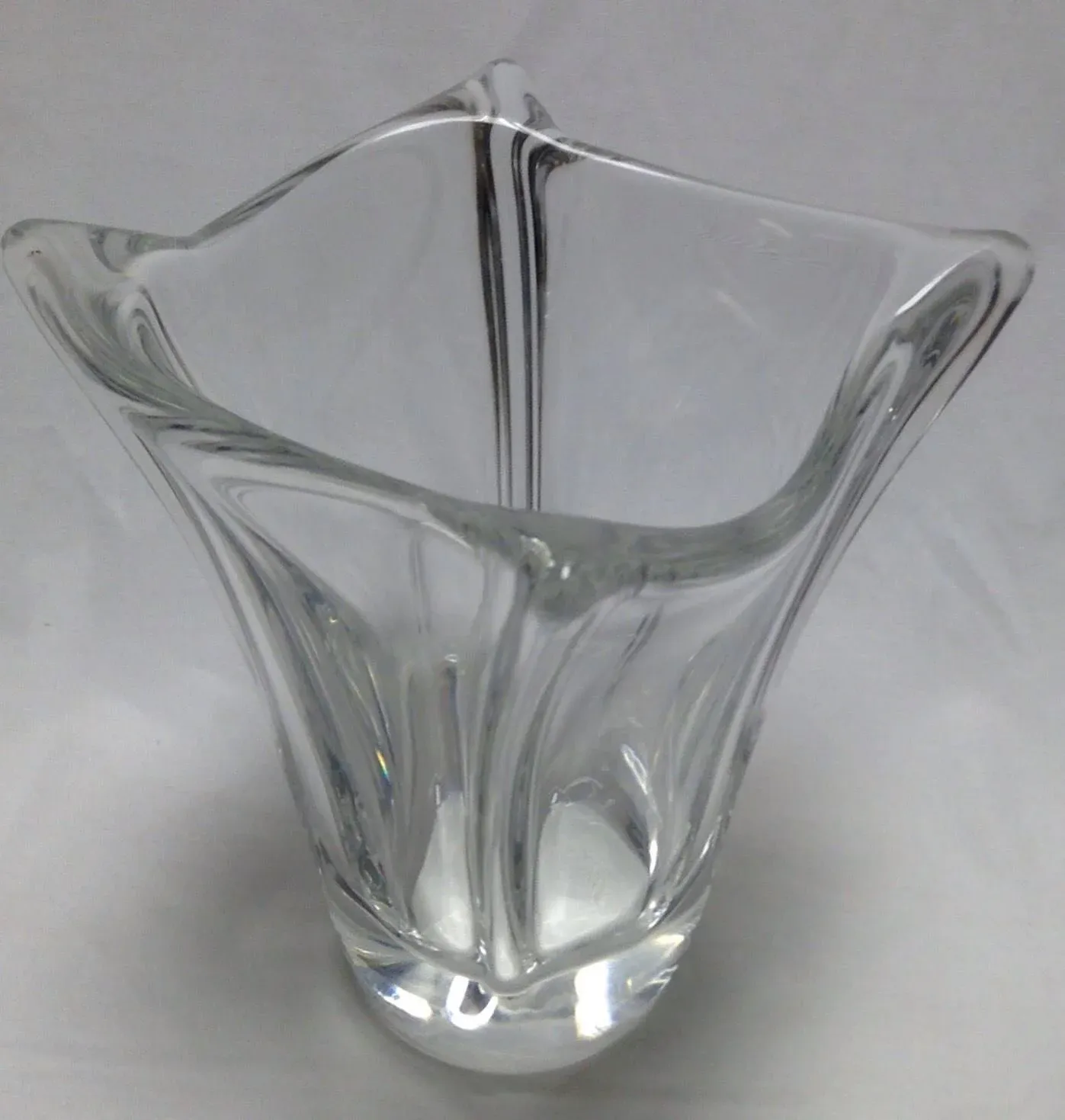 Daum Frances製 
琥珀色の動物彫刻 French Clear Crystal Vase Etched Signed Daum - France 60s