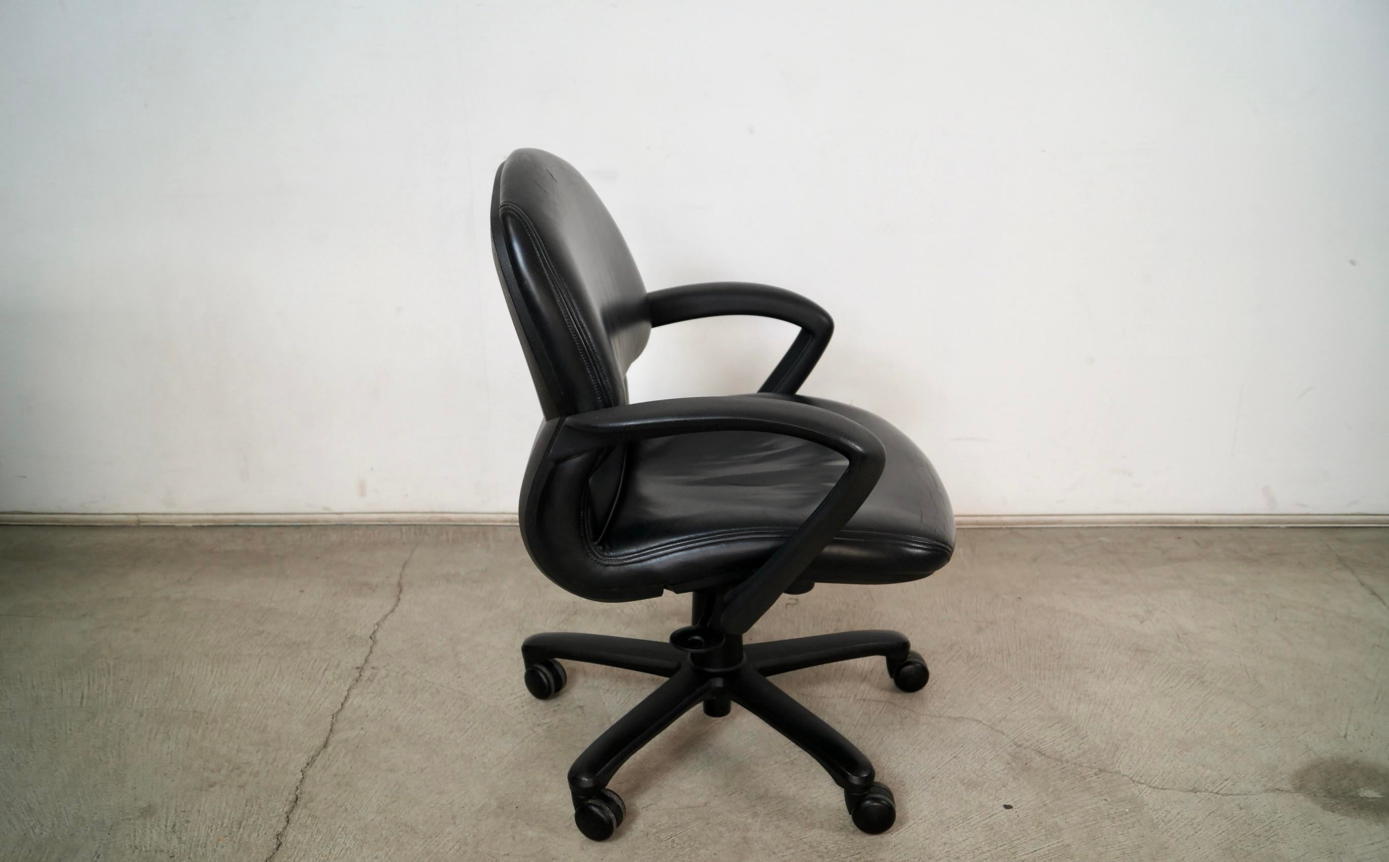 椅子 vintage 90's Postmodern Chair vintage 90´s Postmodern Chair