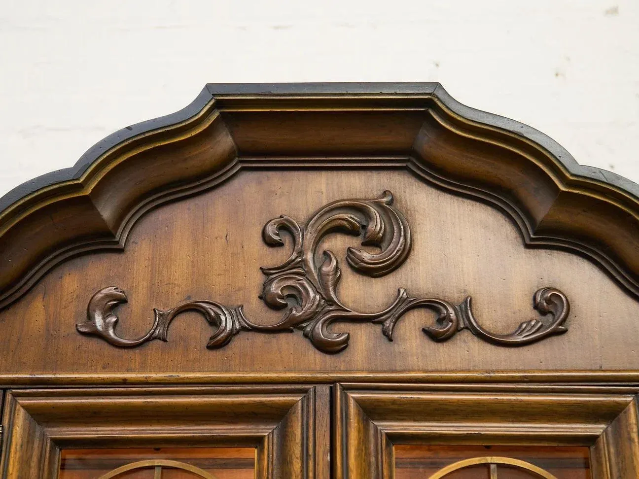 Drexel Heritage Hutch | Chairish