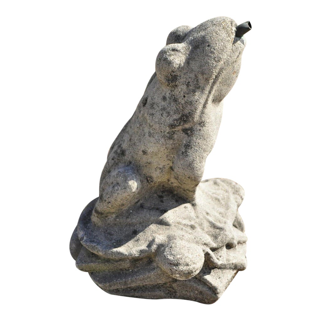 Vintage Cement Concrete Small Figural Garden Frog Lawn Ornament Water