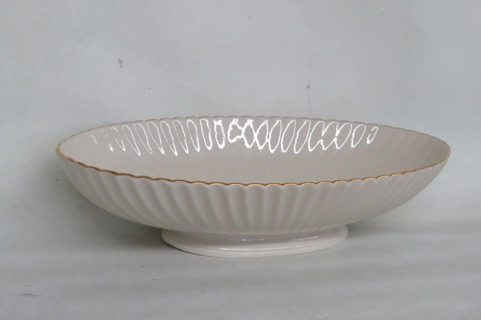 Lenox China Fluted Centerpiece Ivory 24k Gold Scalloped Oval