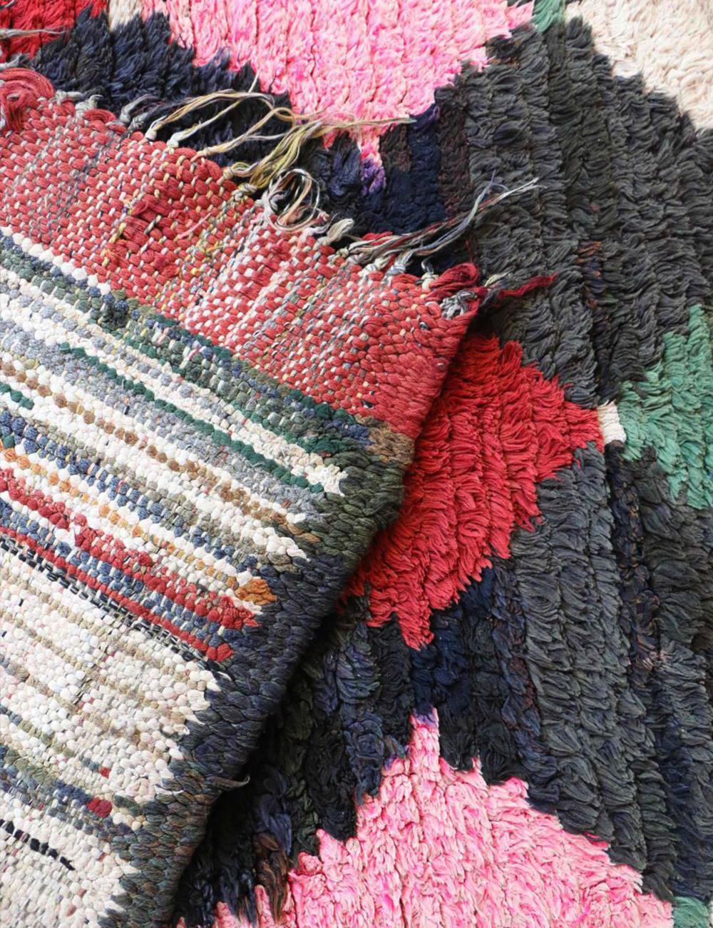 Handwoven Berber Rug - 7.1 X 2.5 Ft