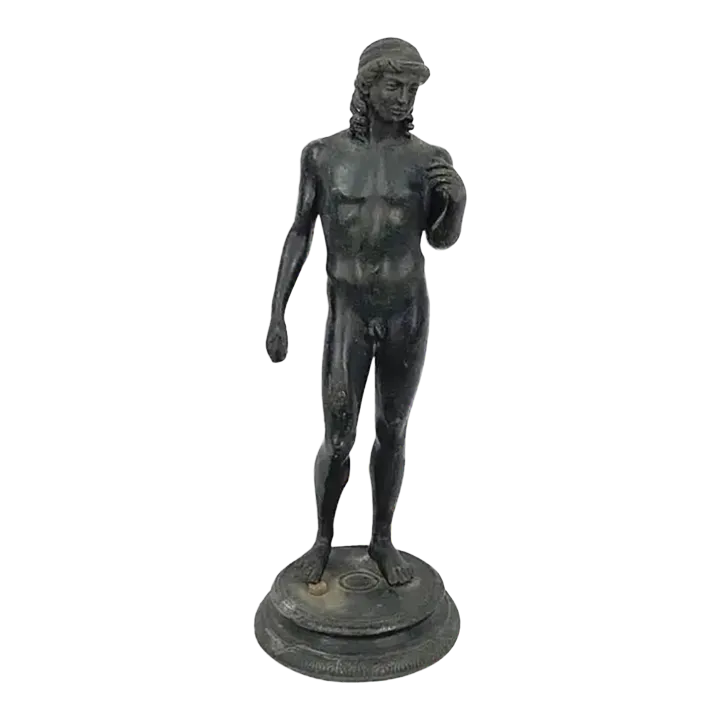 Dionysos Bacchus, dieu grec romain du vin et de la fête, statue