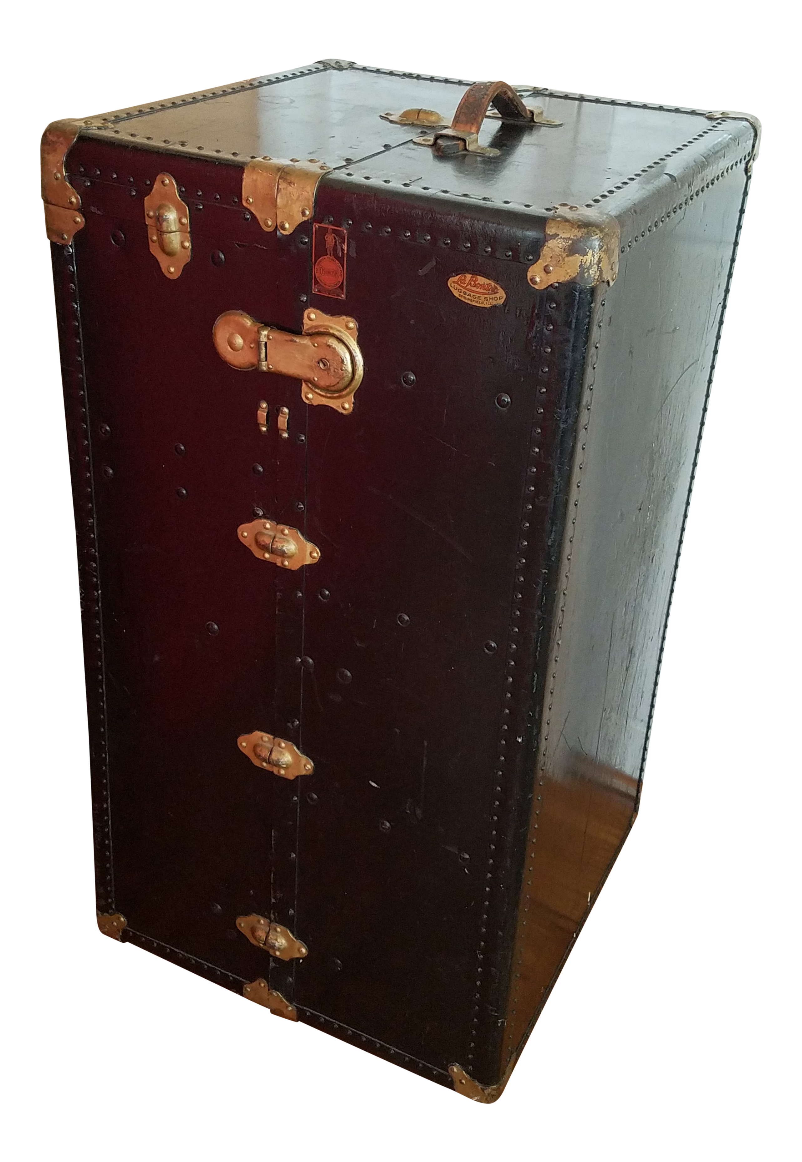 luggage trunk with drawers