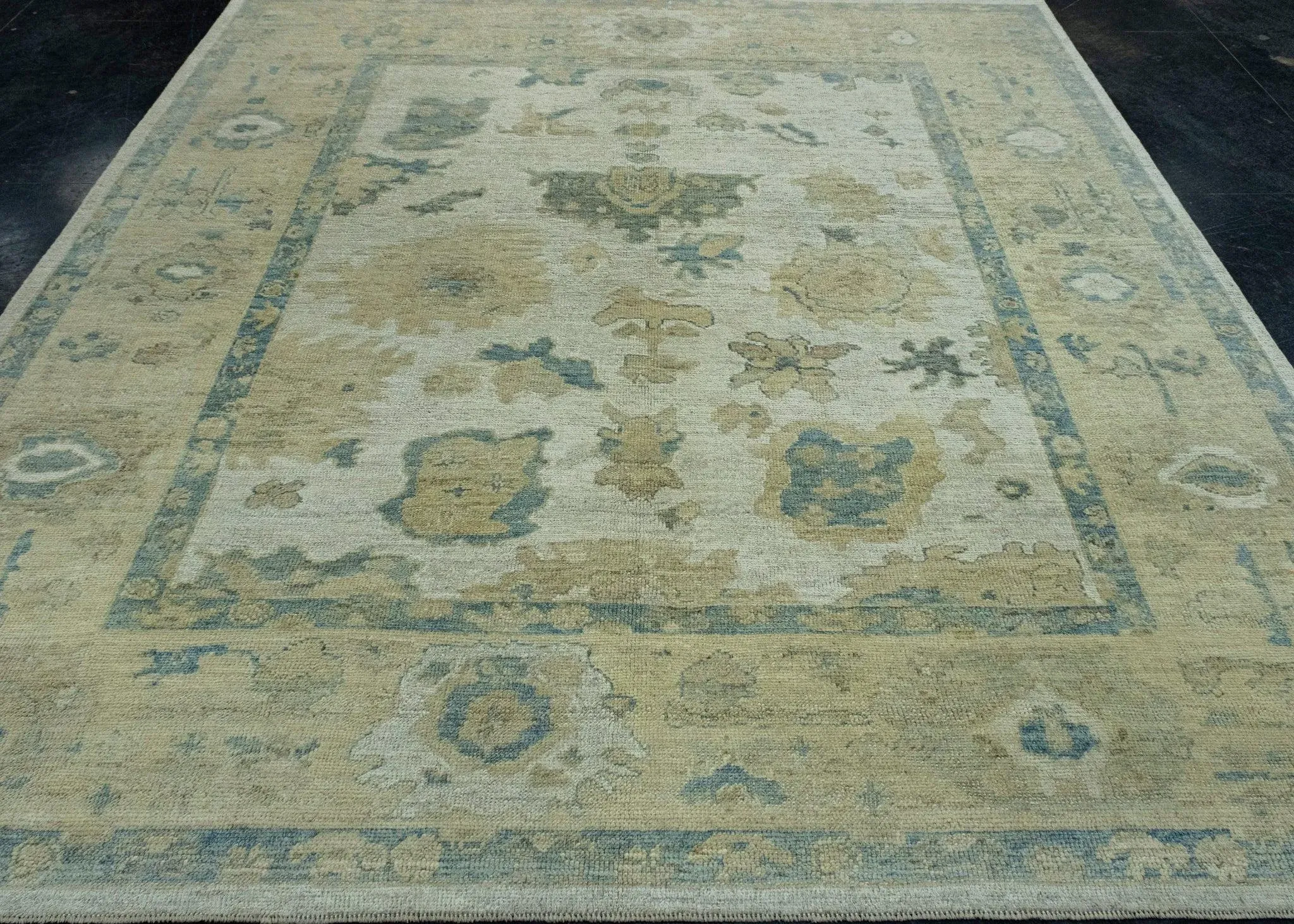 Blue & Tan Turkish Oushak Rug 8\'5\