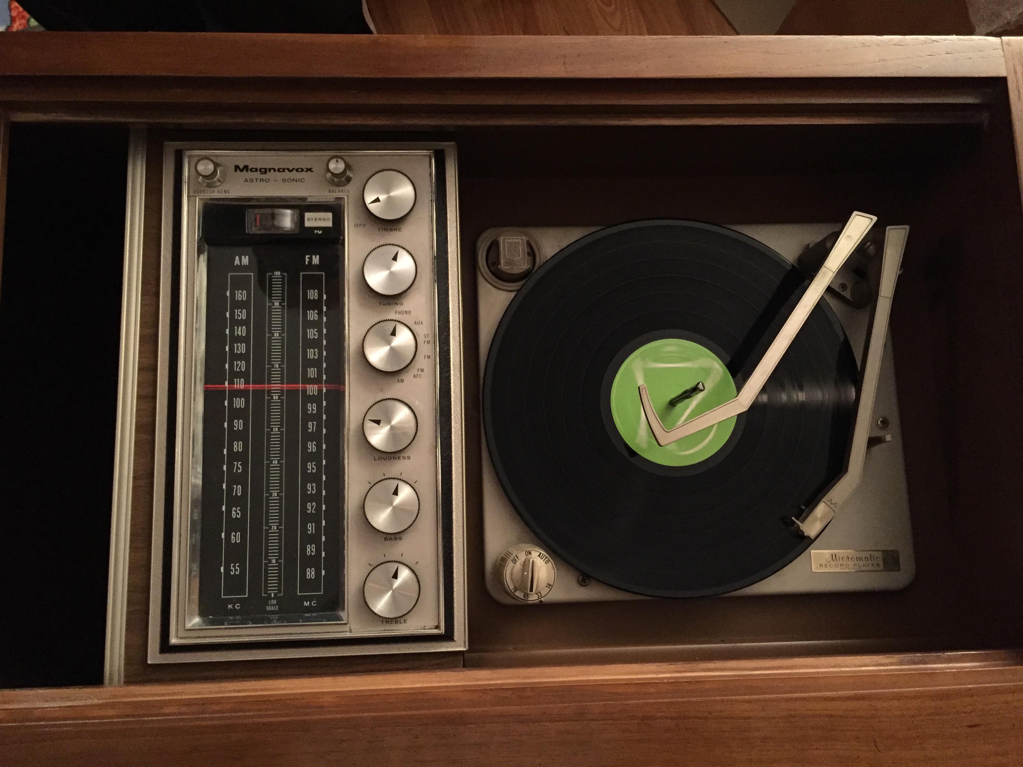 Help Identifying This Model Of Magnavox Micromatic, 60 OFF